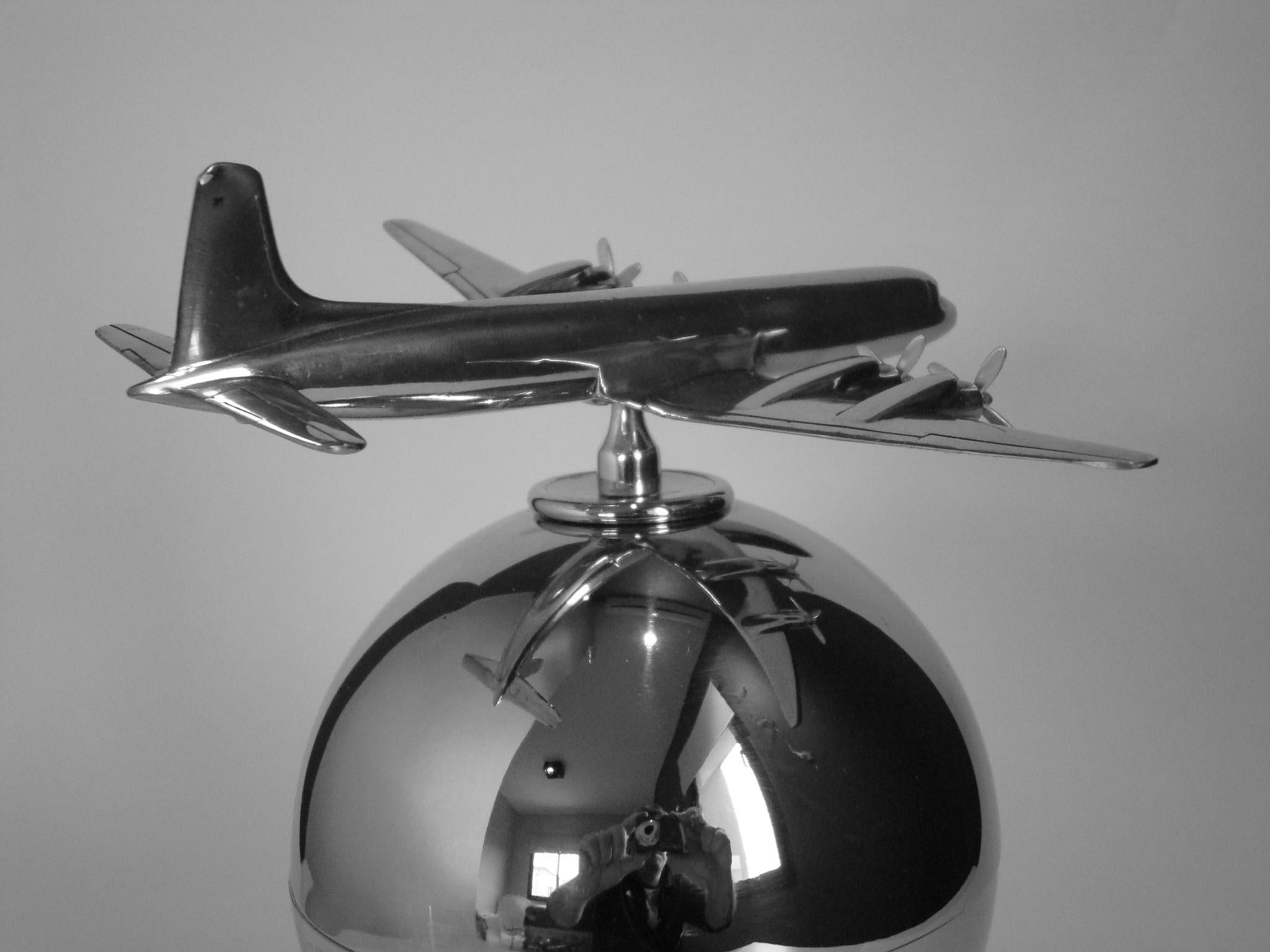 Argenté Maquette d'avion de bureau de l'aviation du milieu du siècle, années 1940 en vente