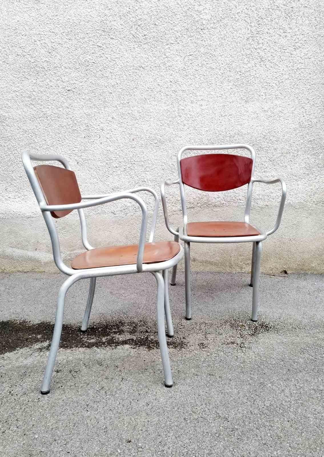 Rare pair of model B 236 chairs designed by Gastone Rinaldi for Rima Italy
They are made in 1951