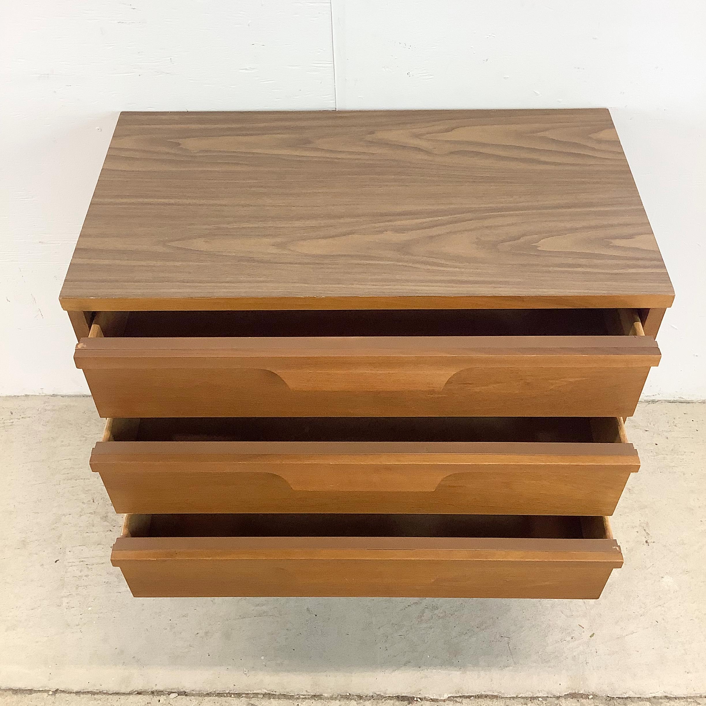 Legno Cassapanca di metà secolo di Johnson Carper in vendita