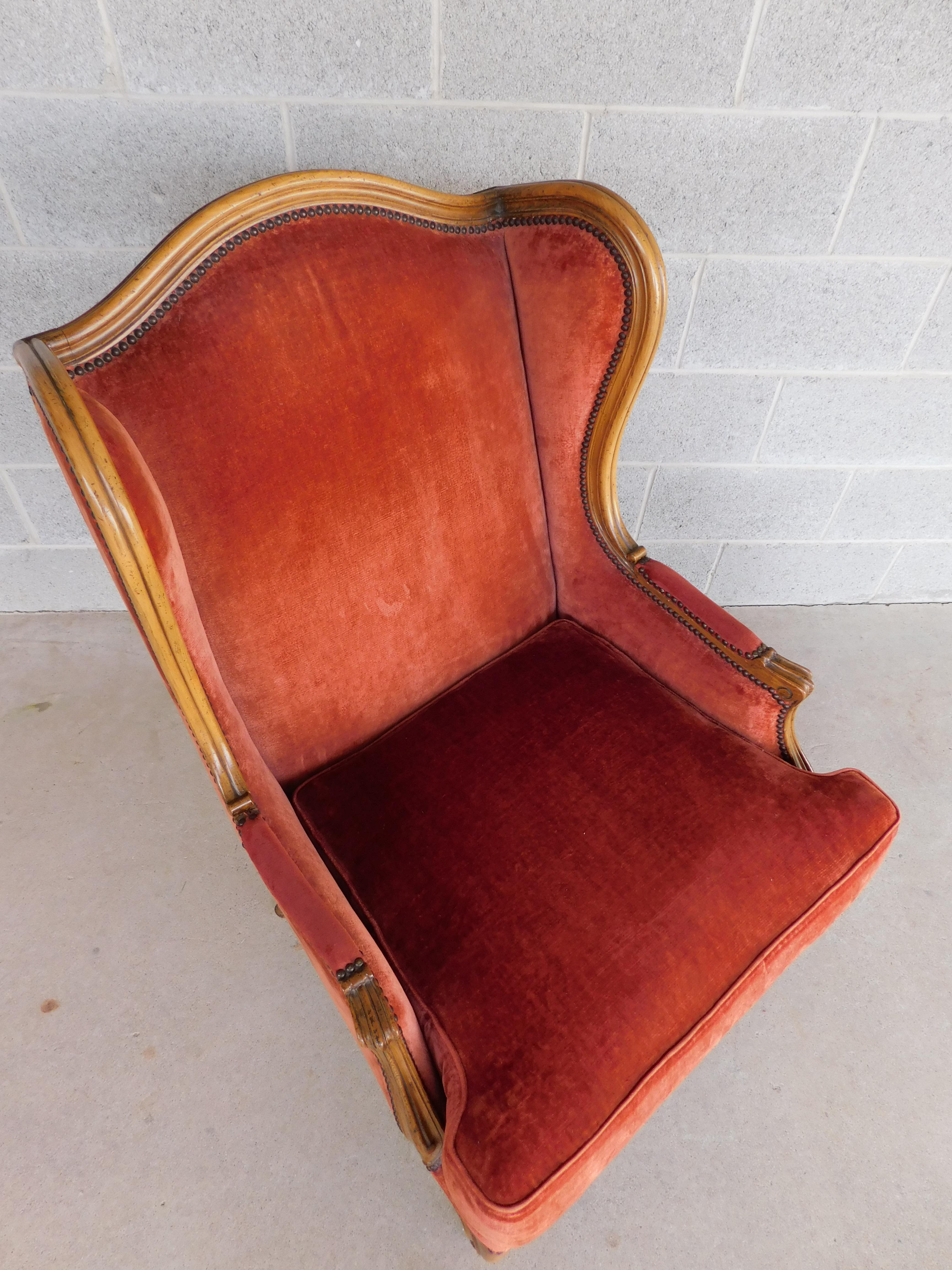 Mid-Century Baker Möbel Französisch Stil Bergere Stuhl im Angebot 3