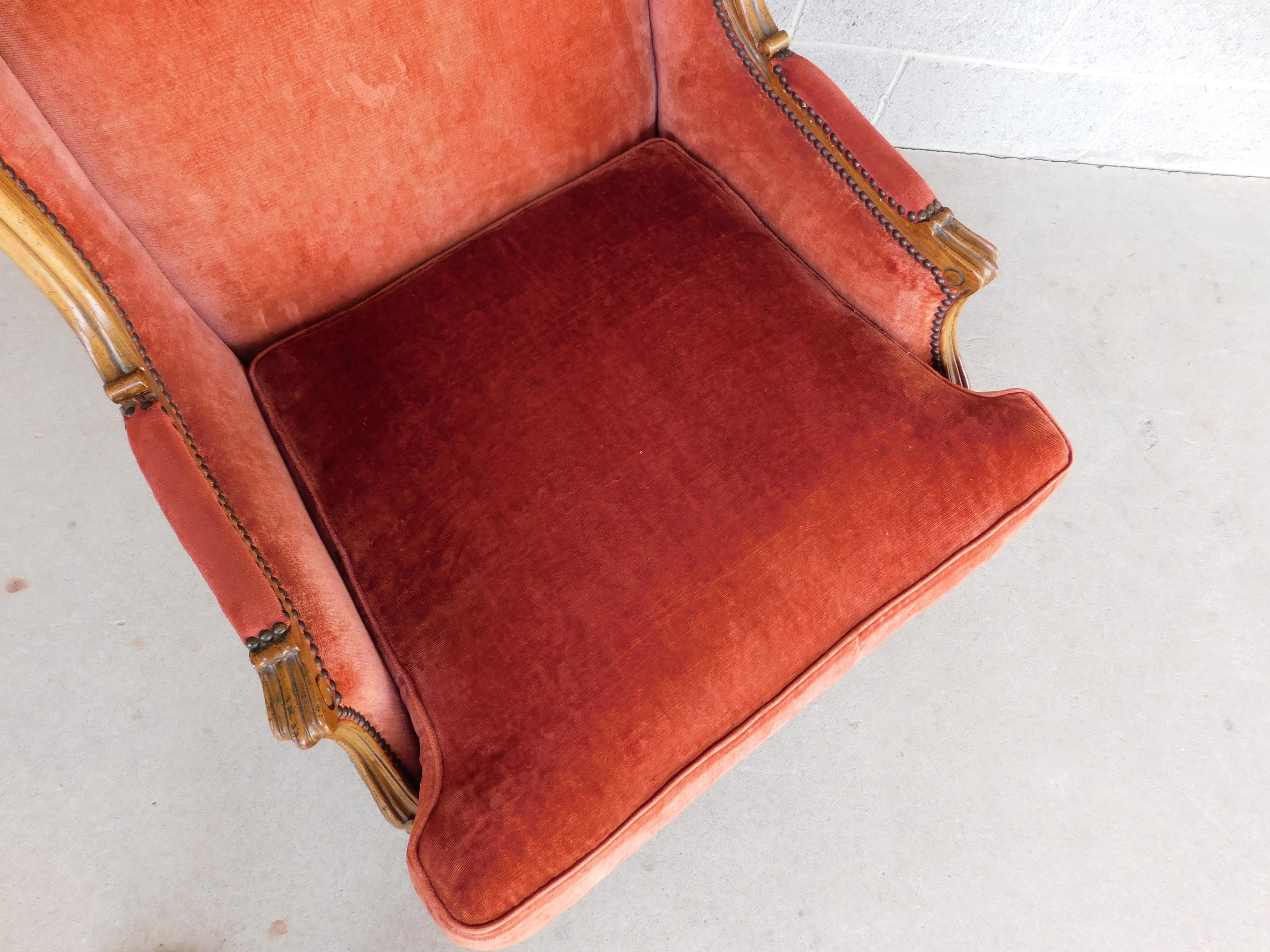 Mid-Century Baker Möbel Französisch Stil Bergere Stuhl im Angebot 2