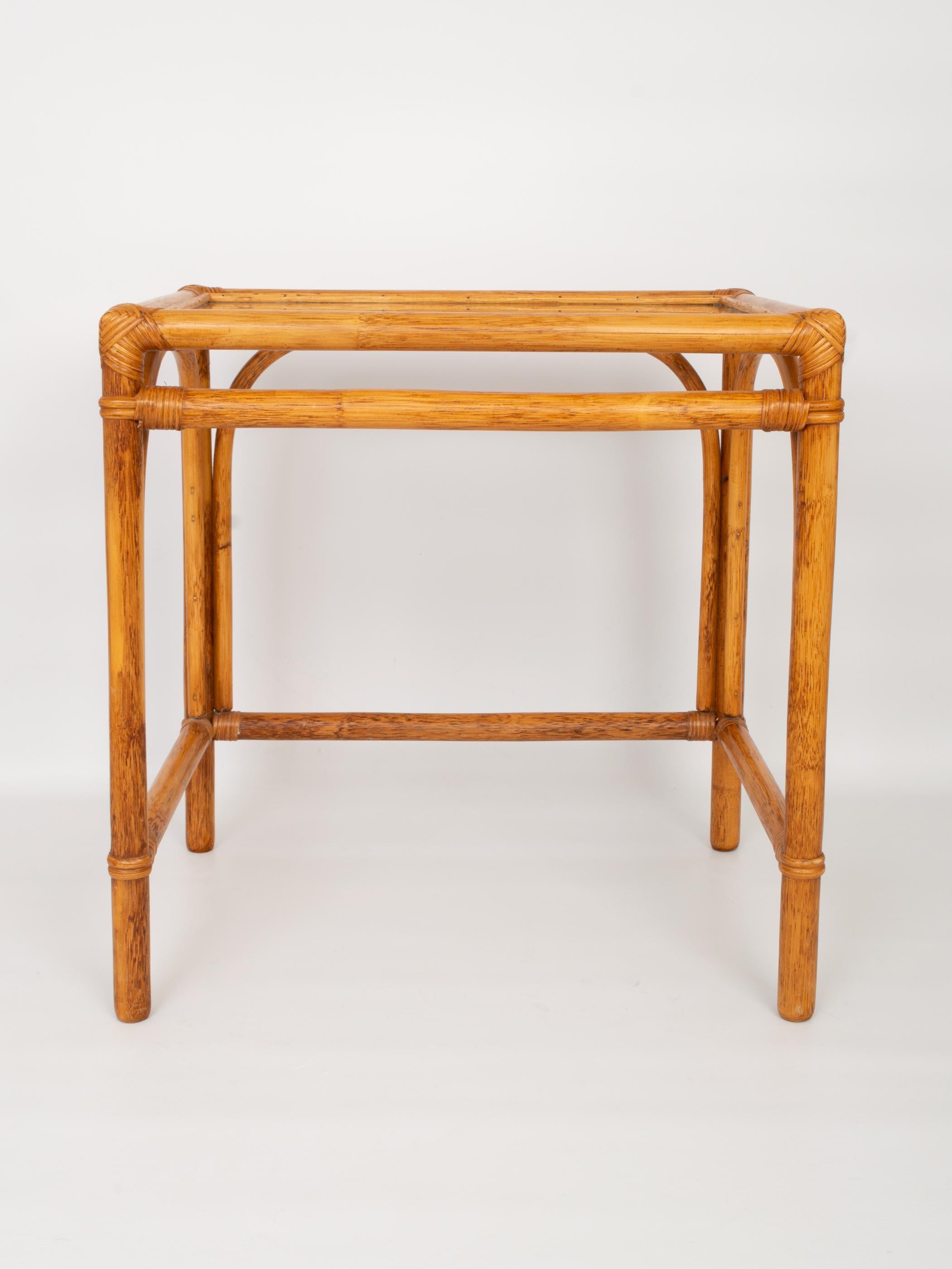 Mid Century Bamboo and Rattan Nesting Tables Side End Tables, Italy, C.1960 7