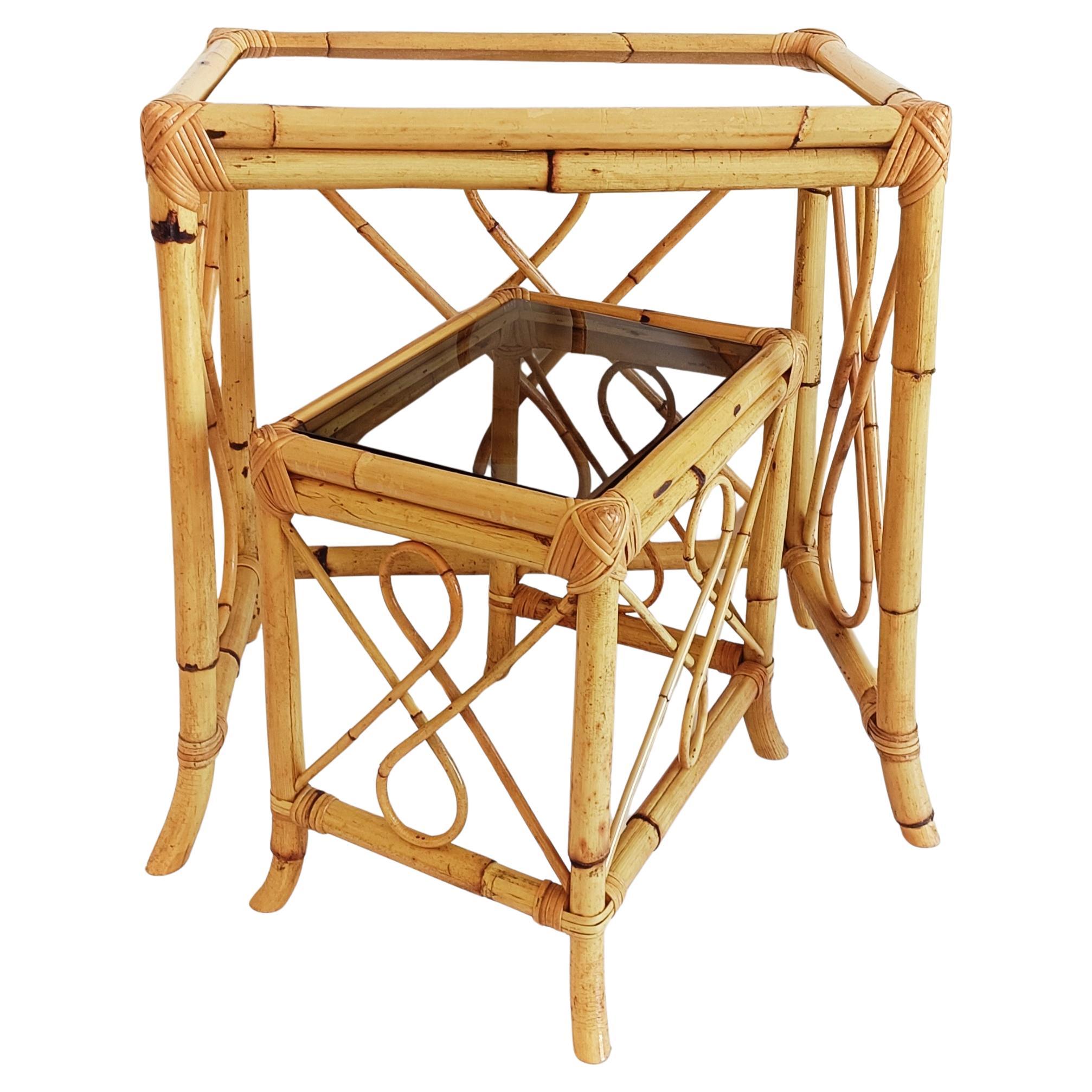 Milieu du XXe siècle Tables gigognes de la Côte d'Azur en bambou et rotin, Espagne, années 1960 en vente