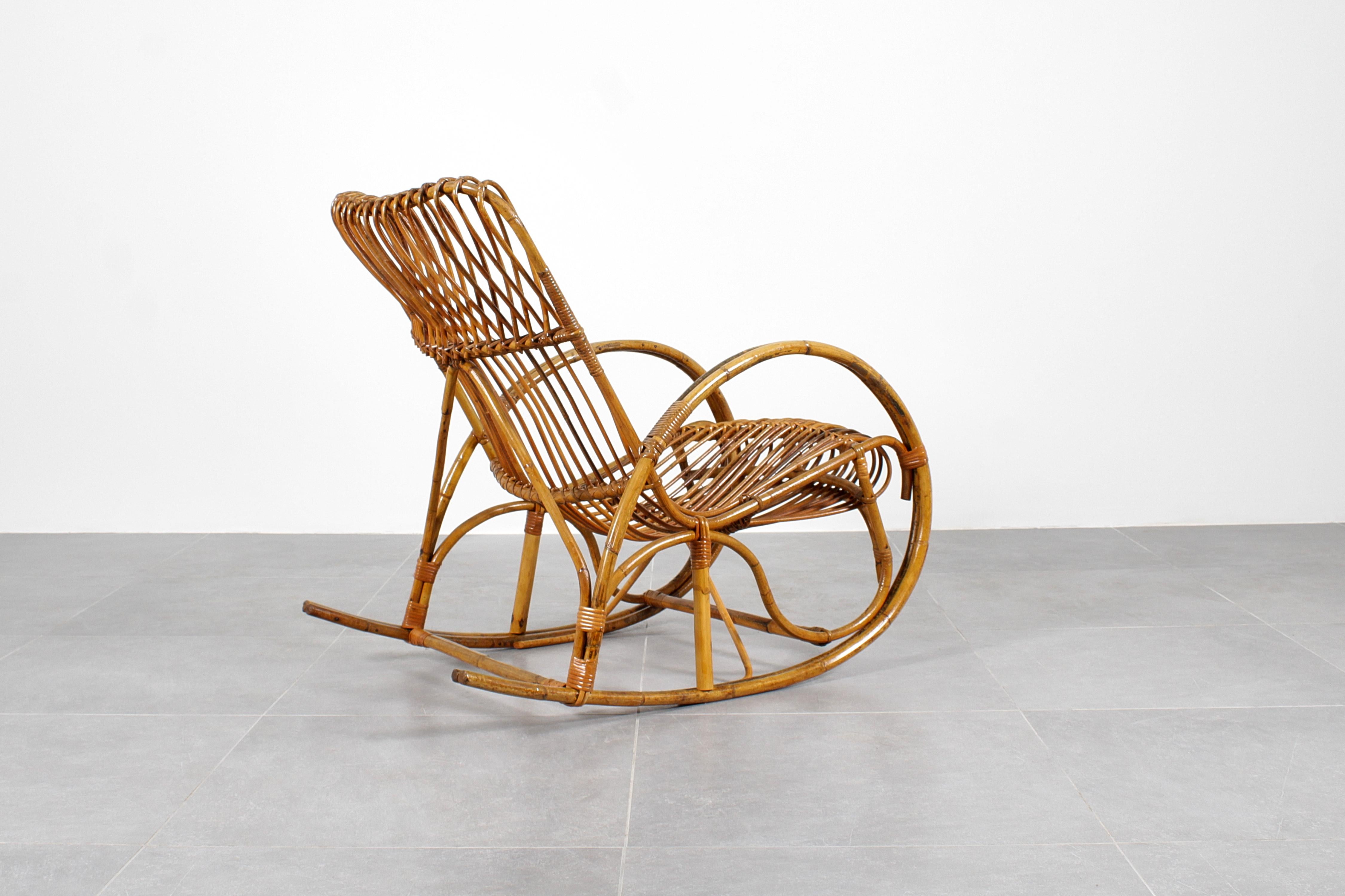 Mid-Century Bamboo and Rattan Rocking Chair Franco Albini style, Italy 60s For Sale 1