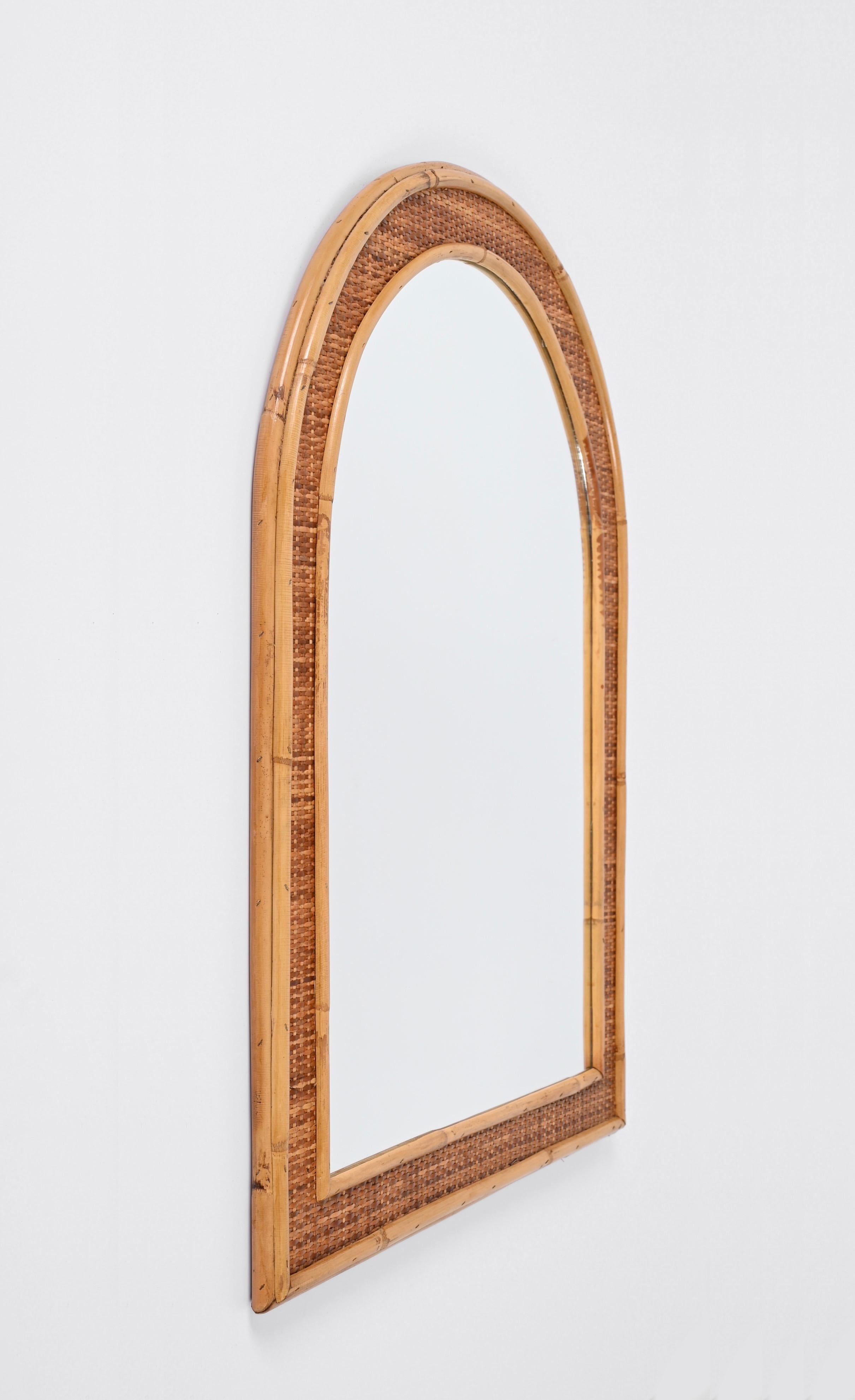 Mid-Century Bamboo and Woven Wicker Arch Mirror, Italy, 1970 For Sale 2