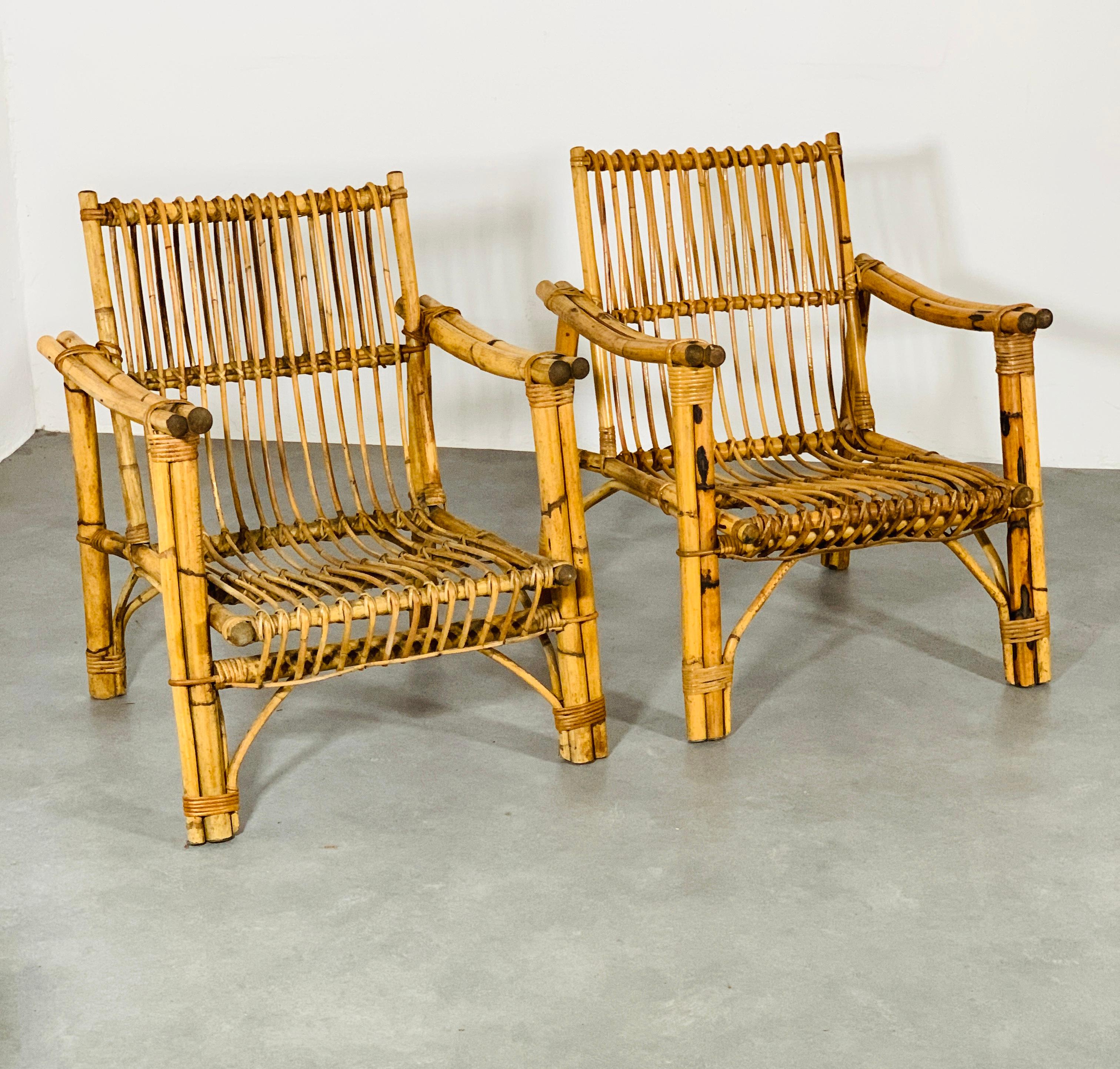 Sillones de bambú de mediados de siglo, influencias del Torii japonés. Dal Vera, Italia, años 60 mediados del siglo XX en venta