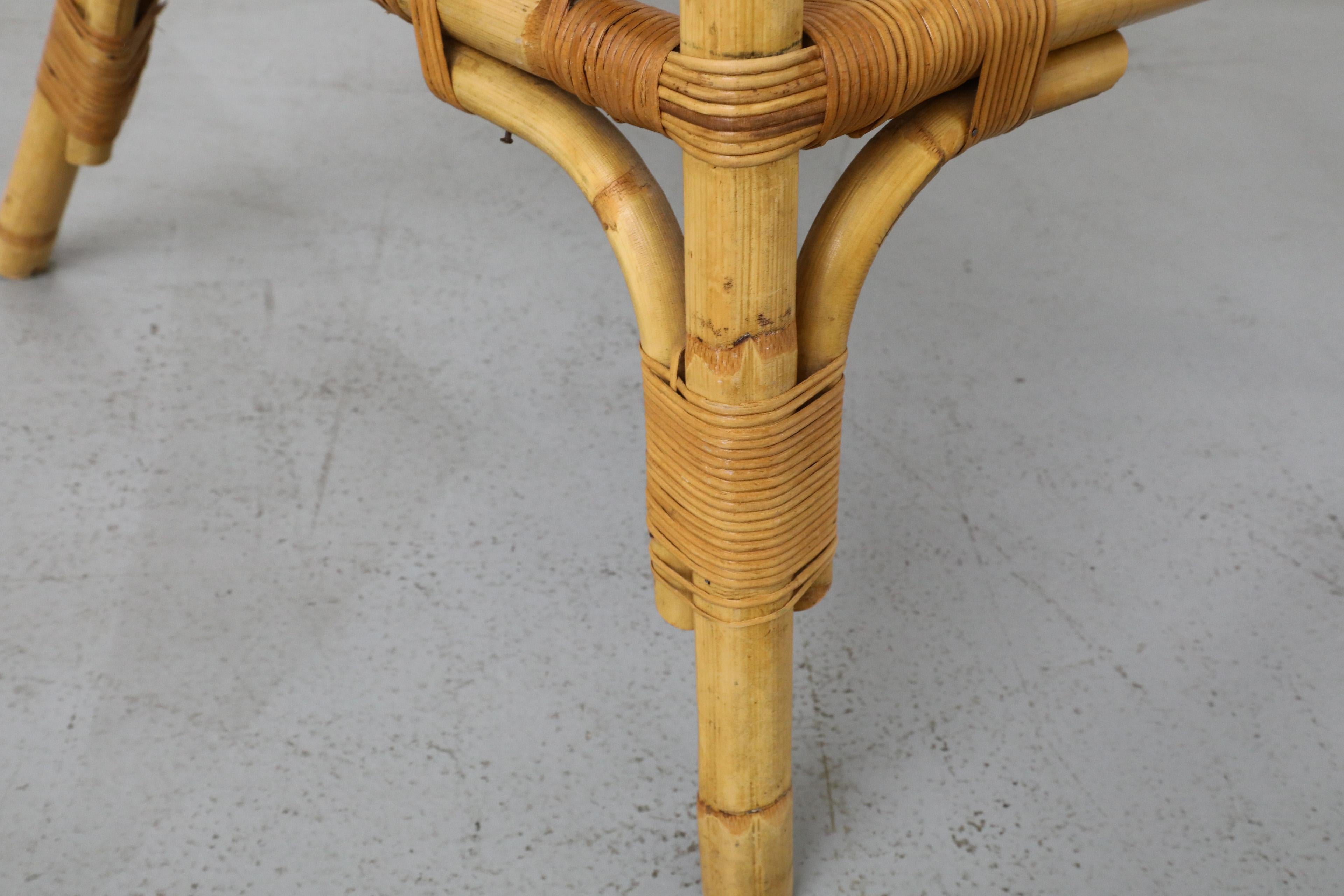 Sedia da salotto in bambù di metà secolo con motivo decorativo a spirale in vendita 11