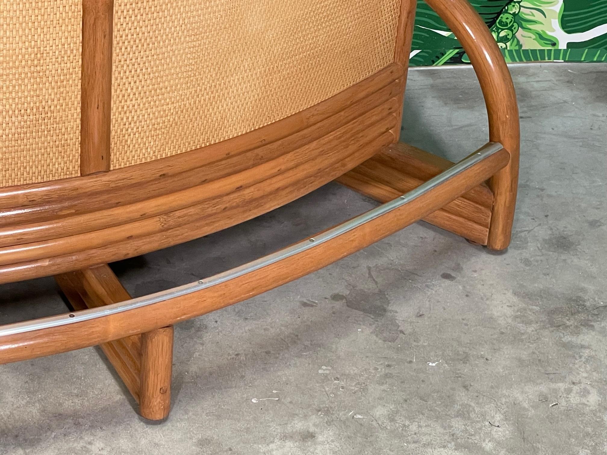 Mid-Century Bamboo Quarter Round Corner Bar In Good Condition In Jacksonville, FL