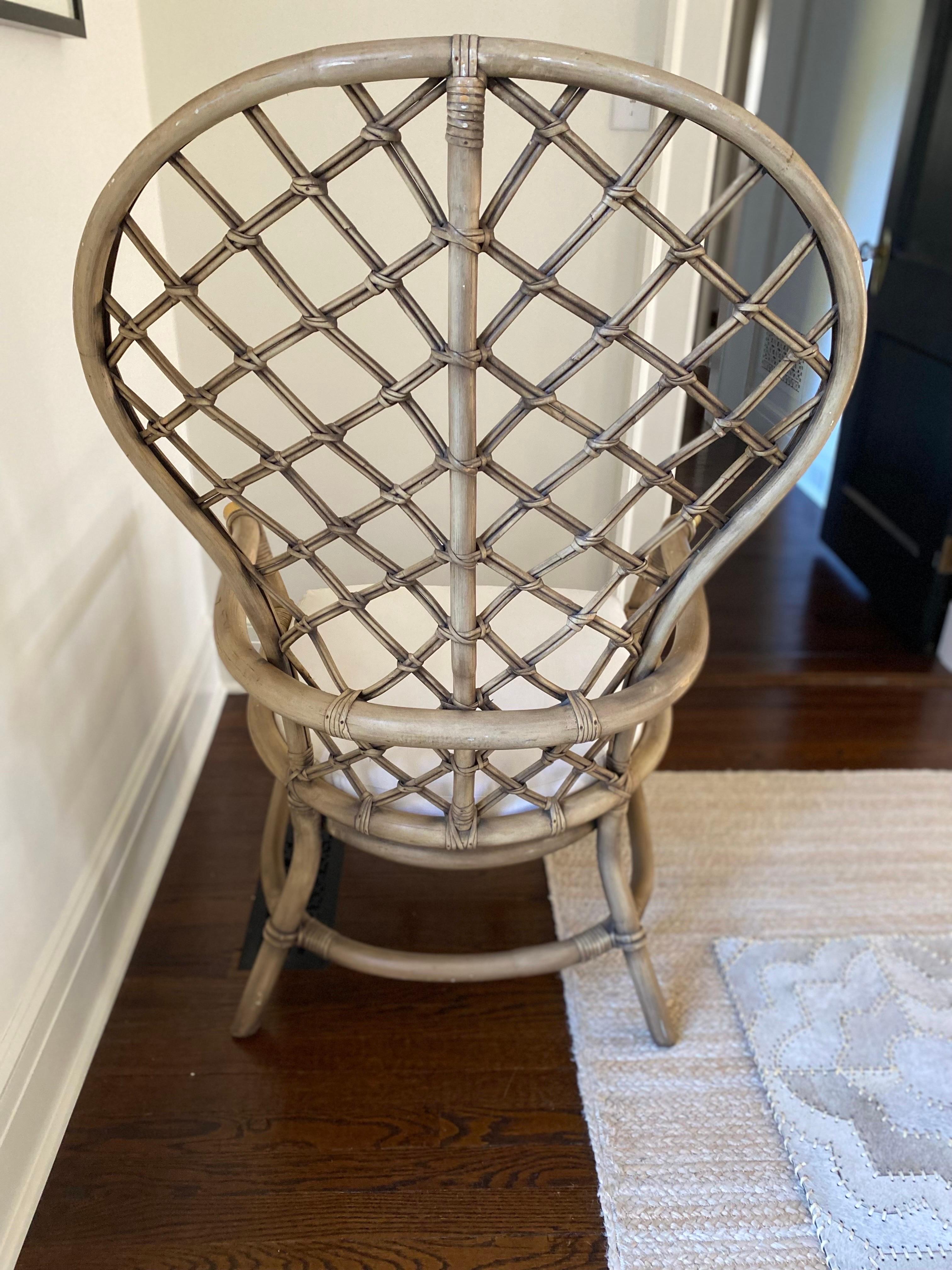 Mid-Century Bamboo Rattan Ficks Reed Peacock Chair with Brass Ends In Good Condition For Sale In Southampton, NY