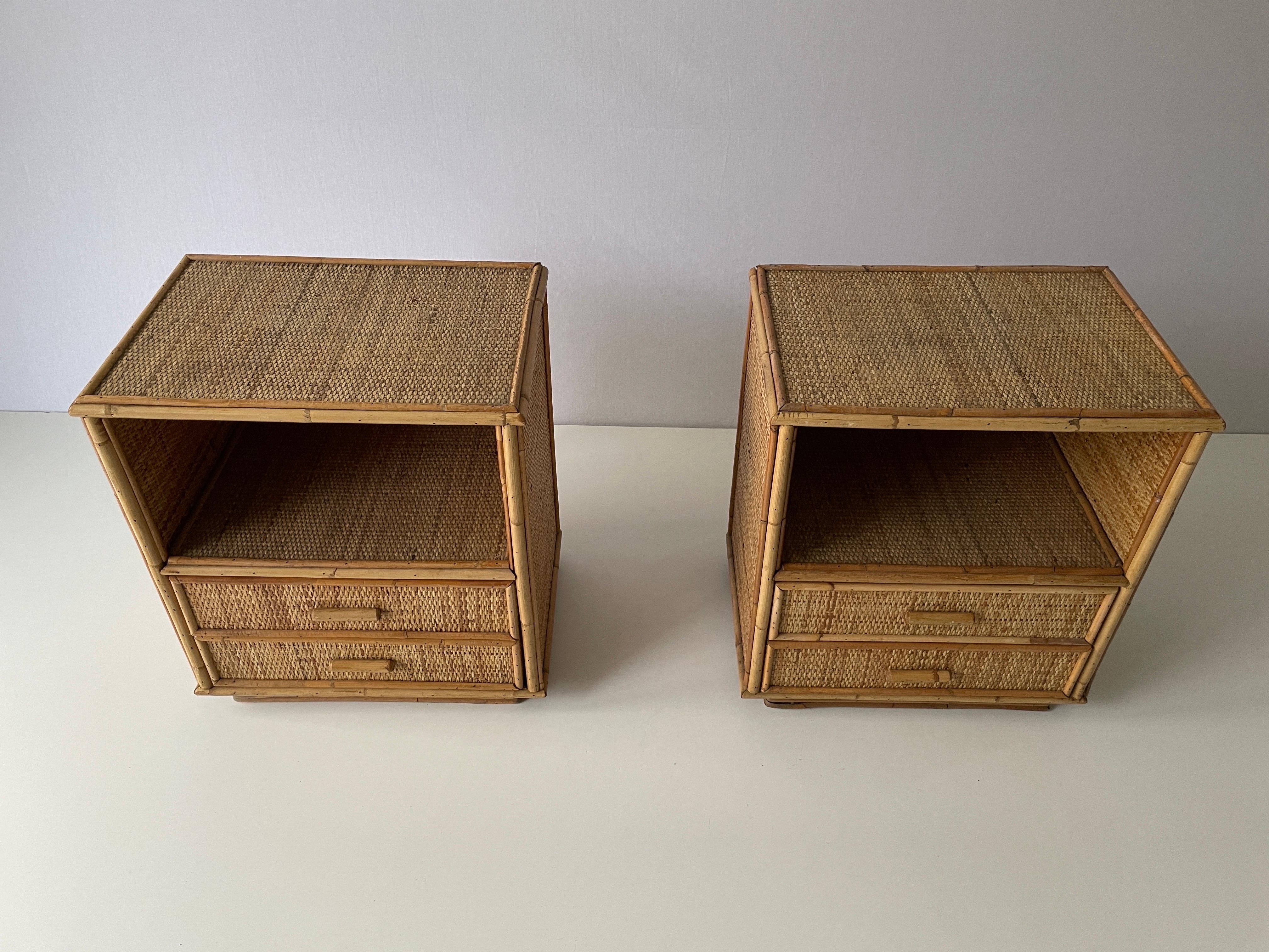 Mid-century Bamboo & Rattan Pair of Bedside Tables, 1970s, Italy In Excellent Condition For Sale In Hagenbach, DE