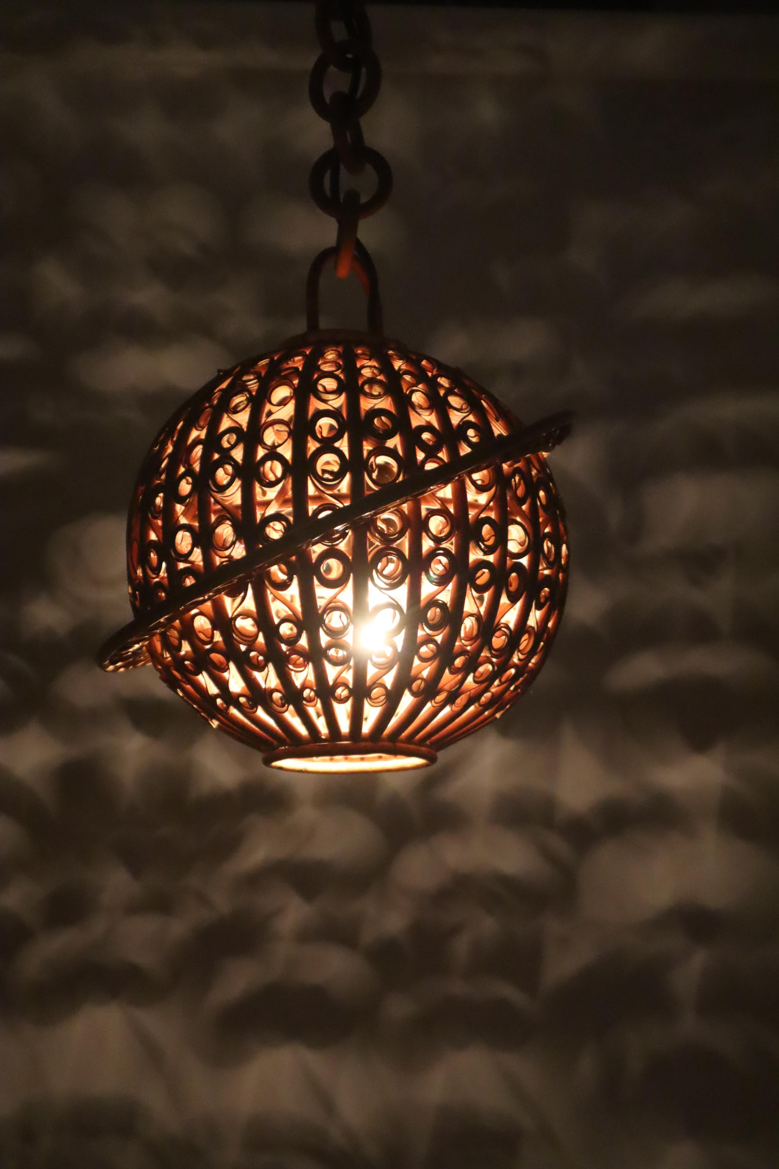 Mid-Century Bambus Saturn Ball  Kugellampe, Frankreich 1960er Jahre im Zustand „Gut“ in Hannover, DE