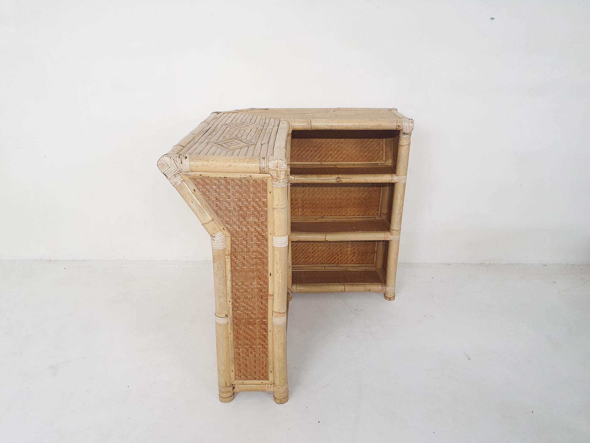 Bamboo Mid-century bamboo tiki bar and stools, 1970's For Sale