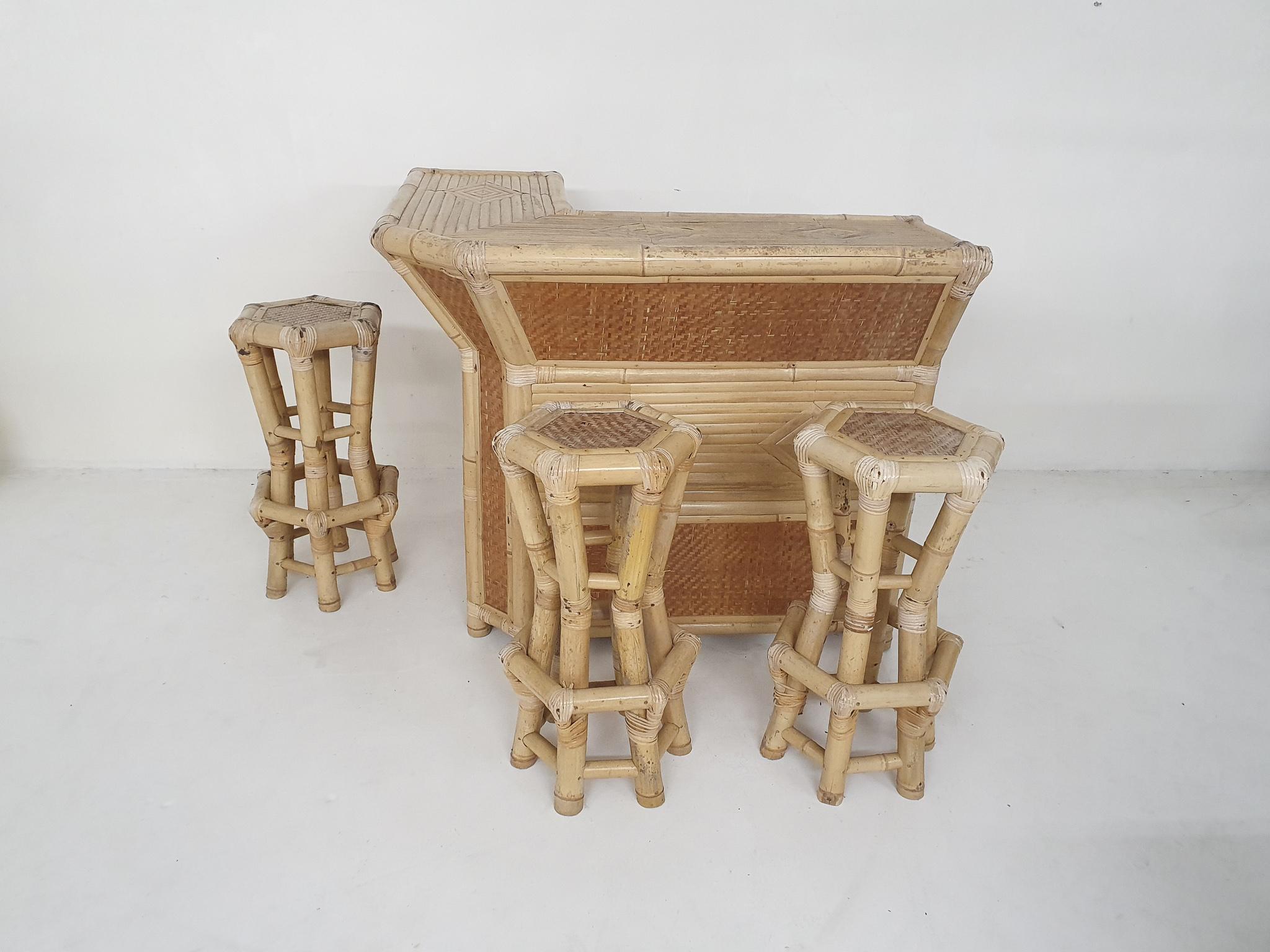 Bohemian Mid-century bamboo tiki bar and stools, 1970's For Sale