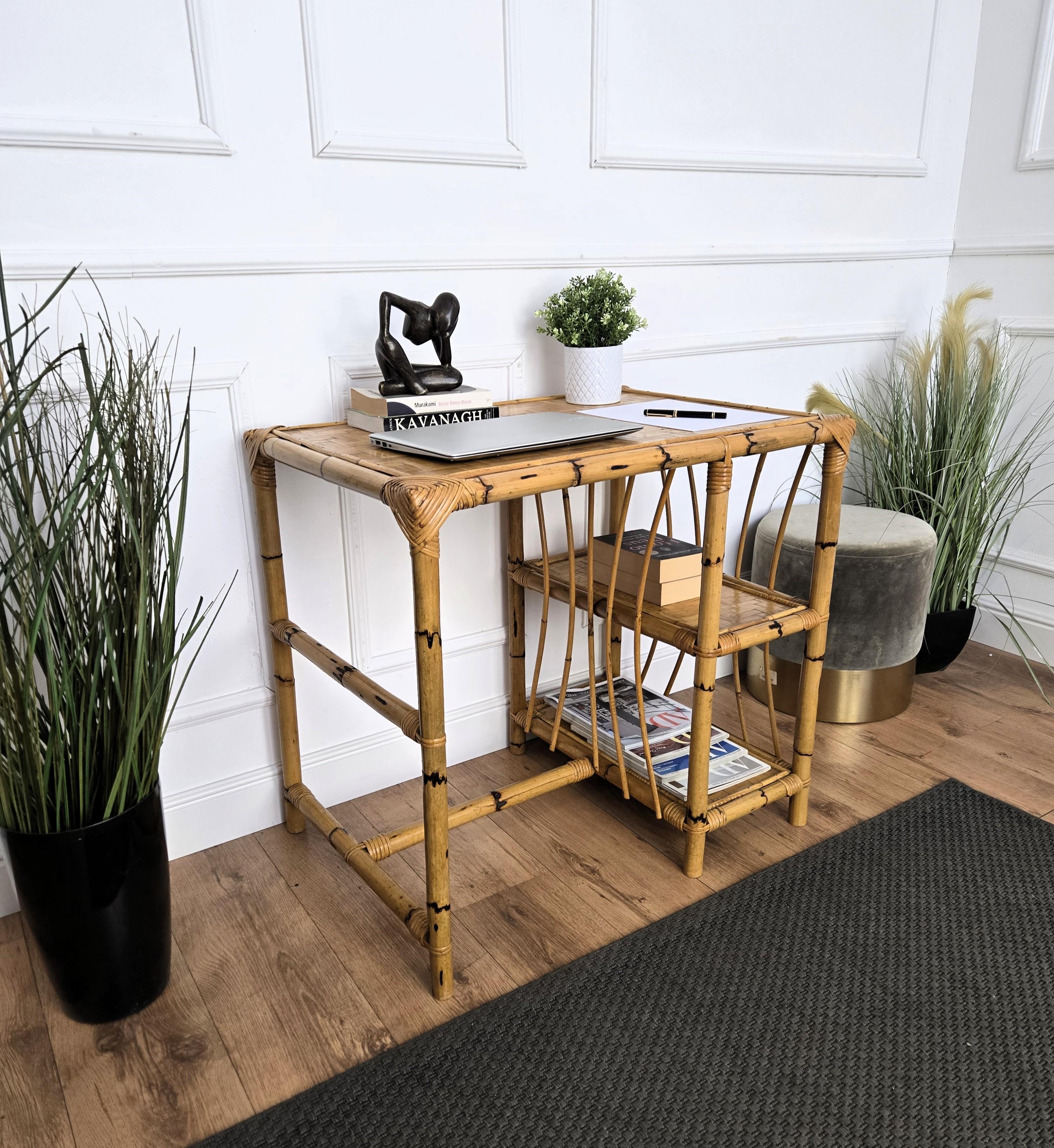 Bambou Table à écrire et chaise en bambou, bois et rotin du milieu du siècle, Italie, années 1970 en vente