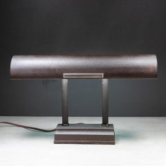 Lámpara de escritorio de banquero del siglo m.i.1950