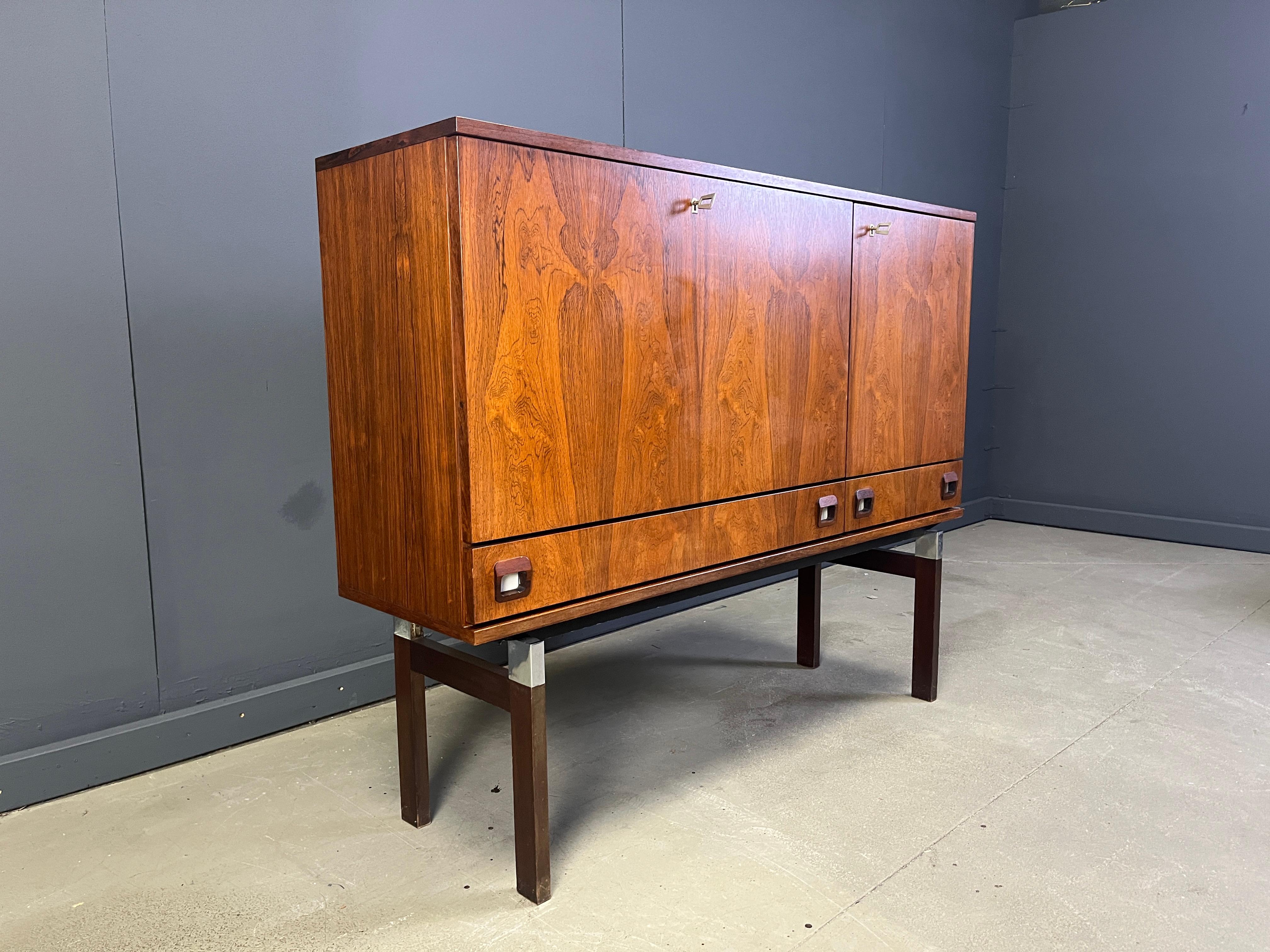 Mid-Century moderno Mobile bar di metà secolo di Fristho, anni '60 in vendita