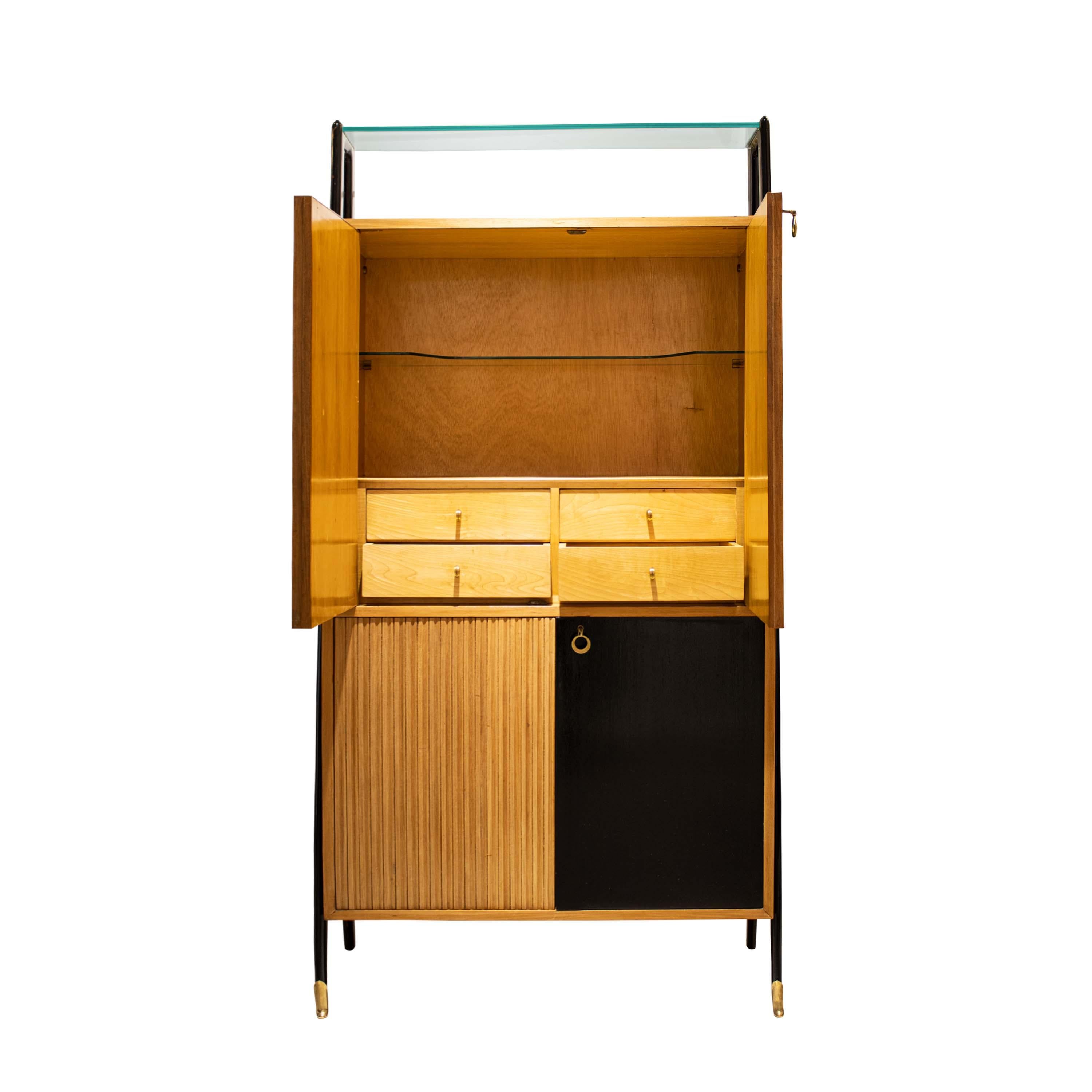Laccato Mobile bar di metà secolo progettato da Ico Parisi, Italia, 1950 in vendita