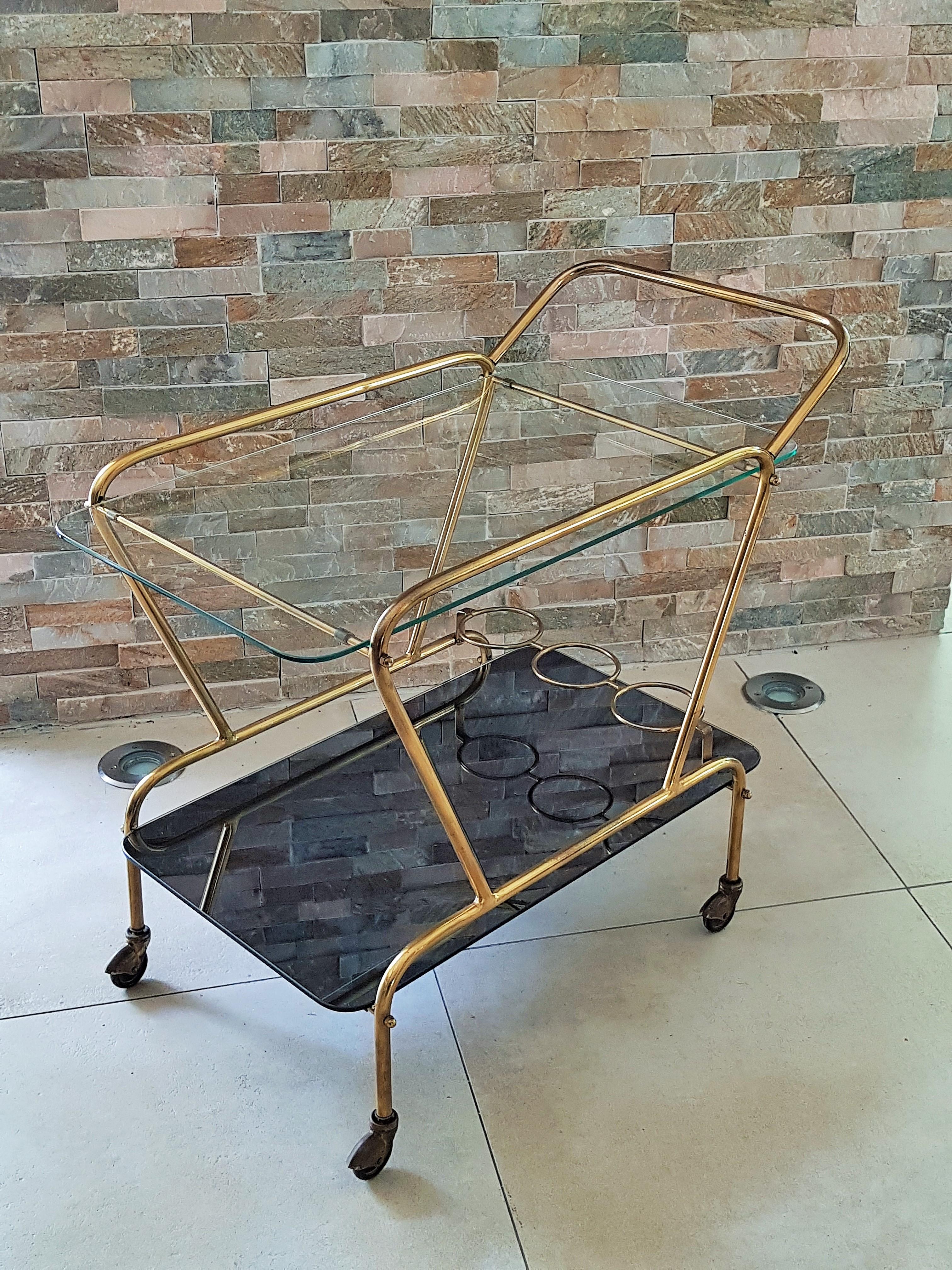 Italian Midcentury Bar Cart Brass and Mirror by Lacca, Italy, 1950s