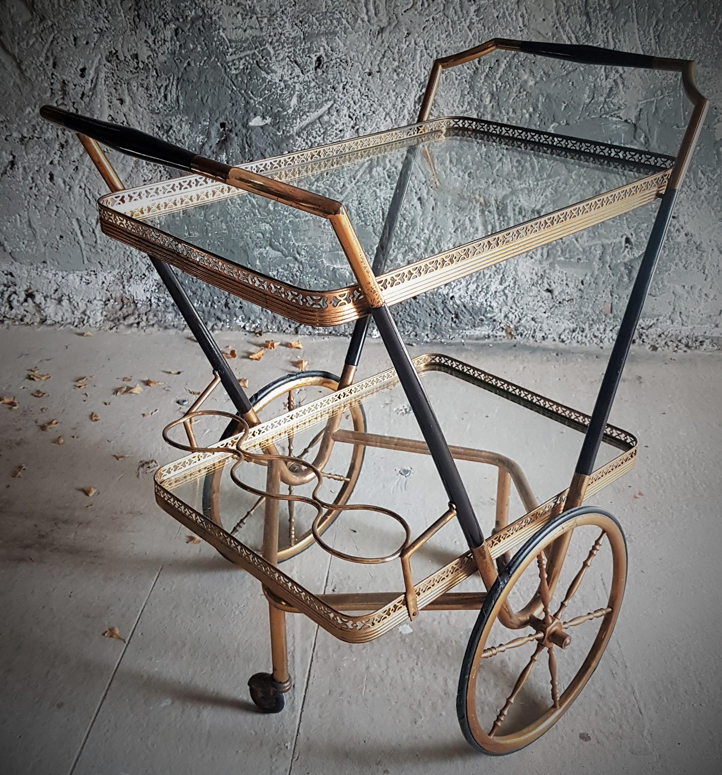 Mid-Century Bar Cart Brass and Wood by Cesare Lacca, Italie, 1950s For Sale 11