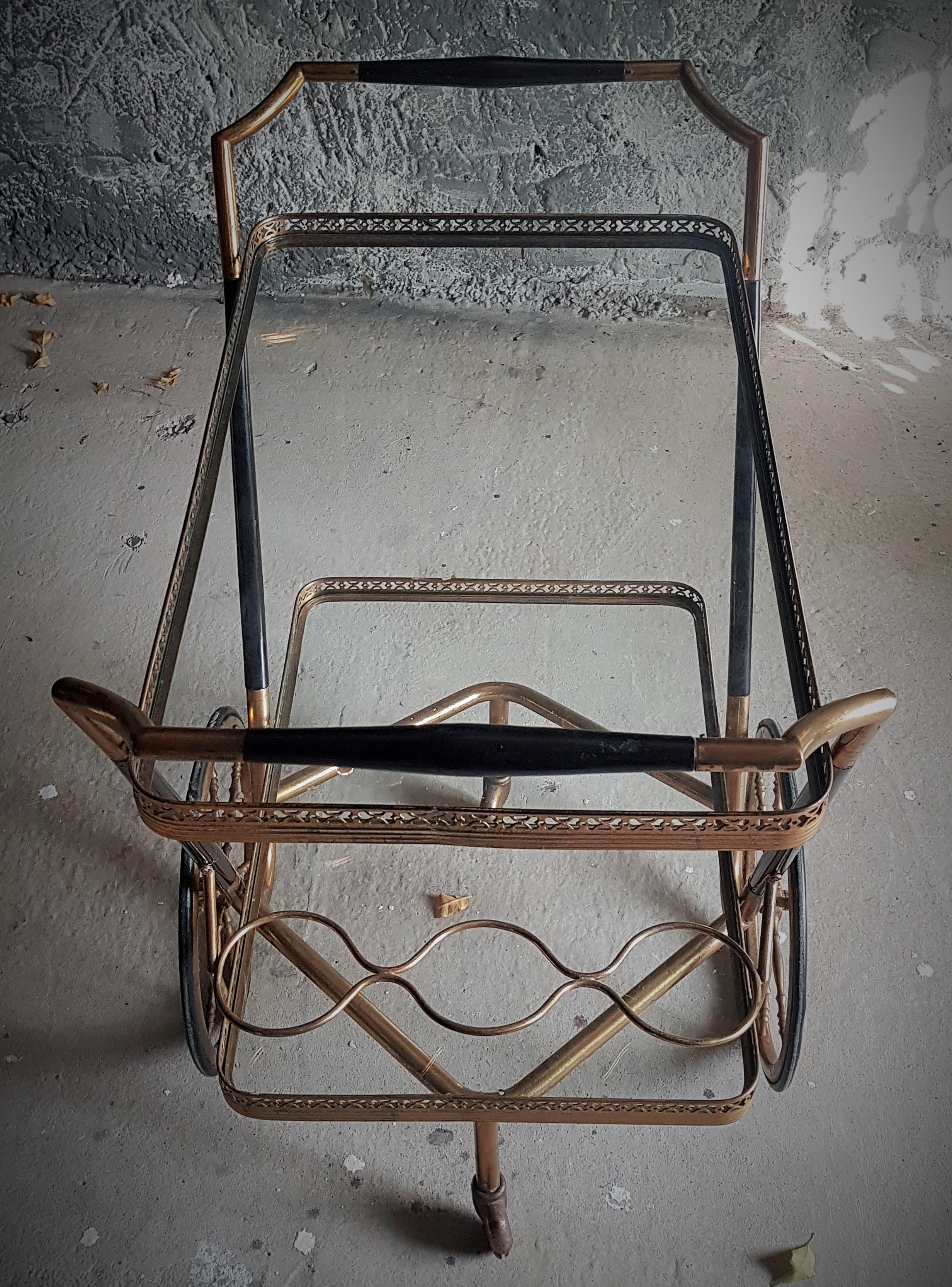 Mid-Century Bar Cart Brass and Wood by Cesare Lacca, Italie, 1950s For Sale 13