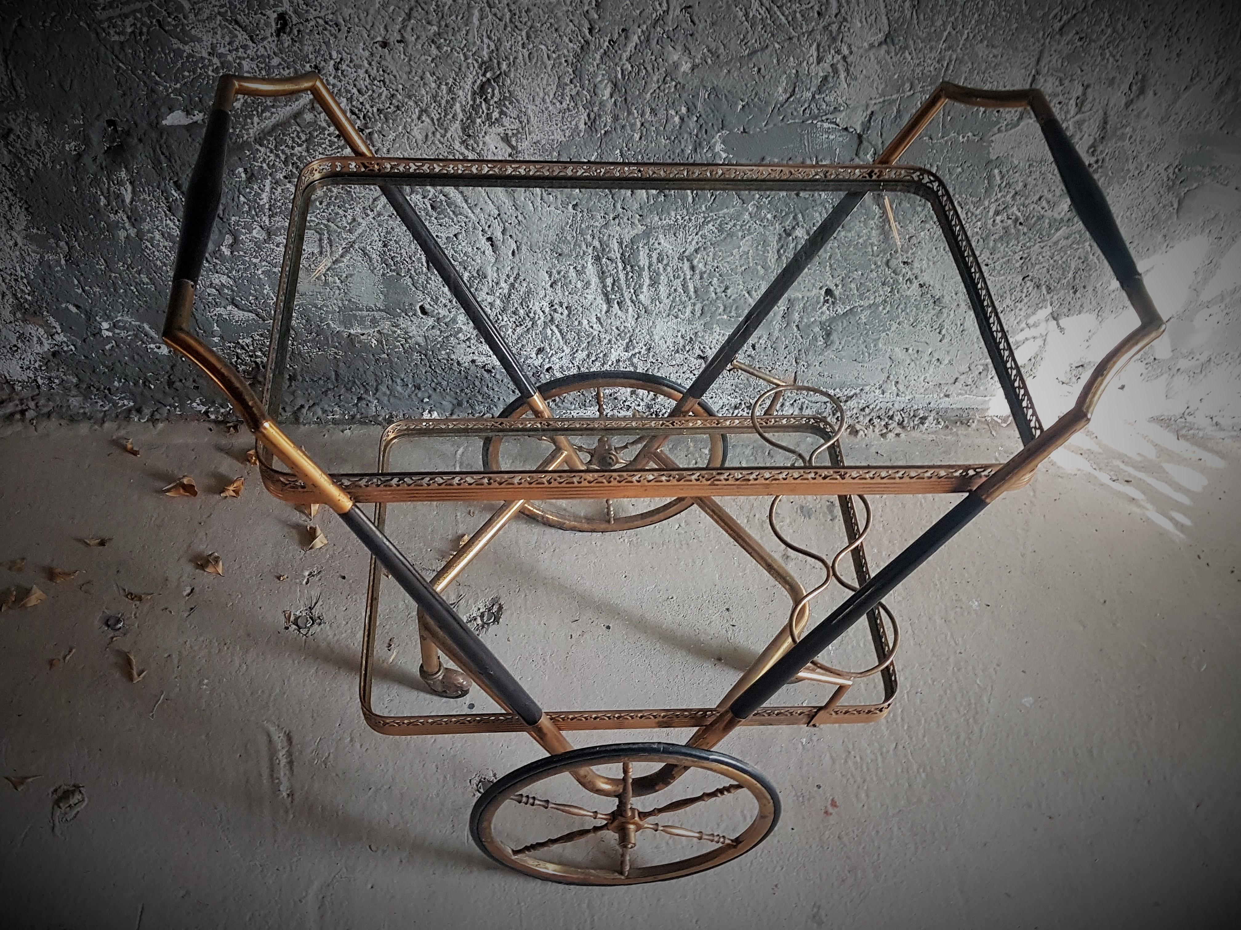 Mid-Century Bar Cart Brass and Wood by Cesare Lacca, Italie, 1950s For Sale 1