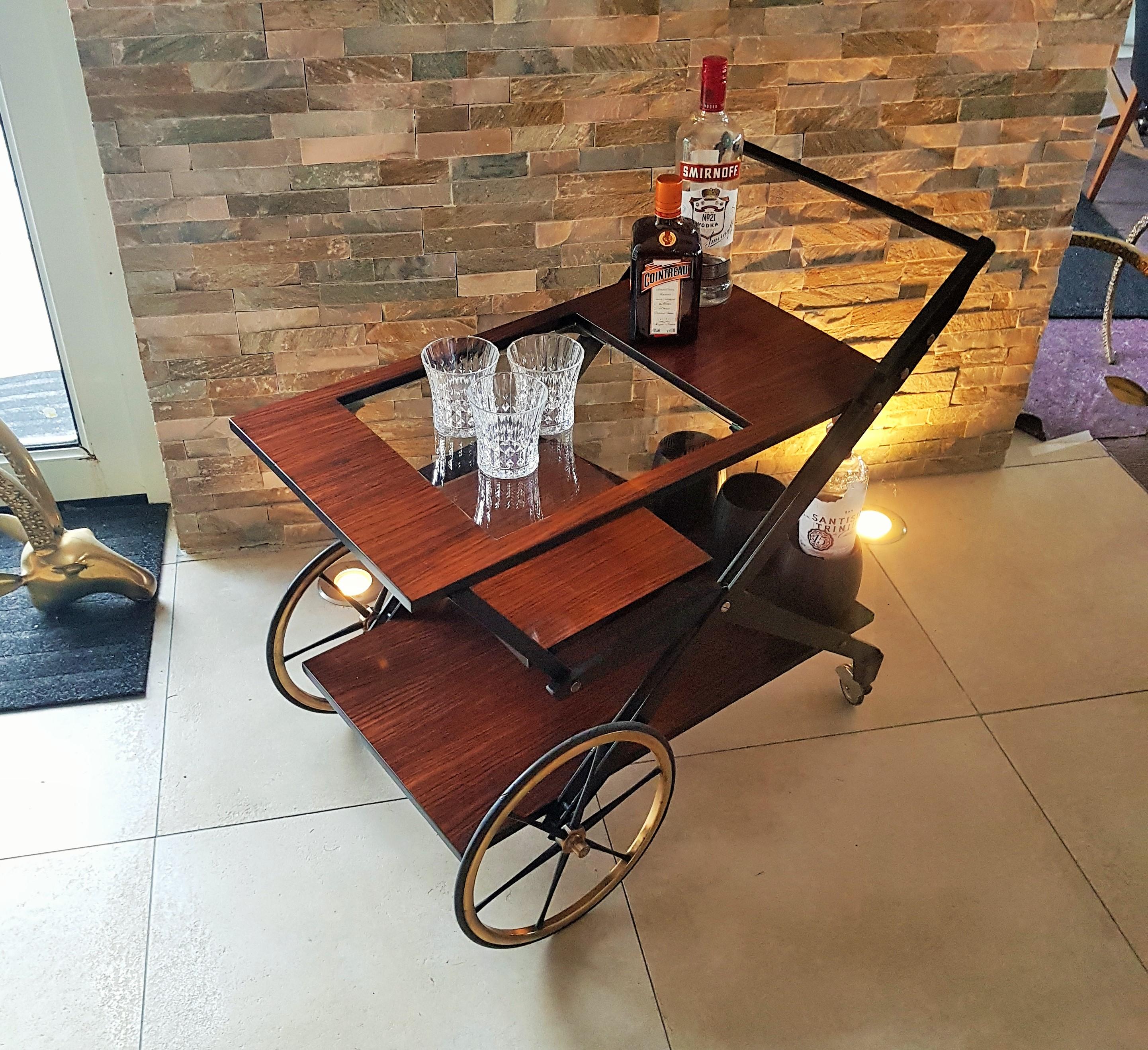 Midcentury Bar Cart style Tecno Borsani, Italy, 1960s In Good Condition For Sale In Saarbruecken, DE