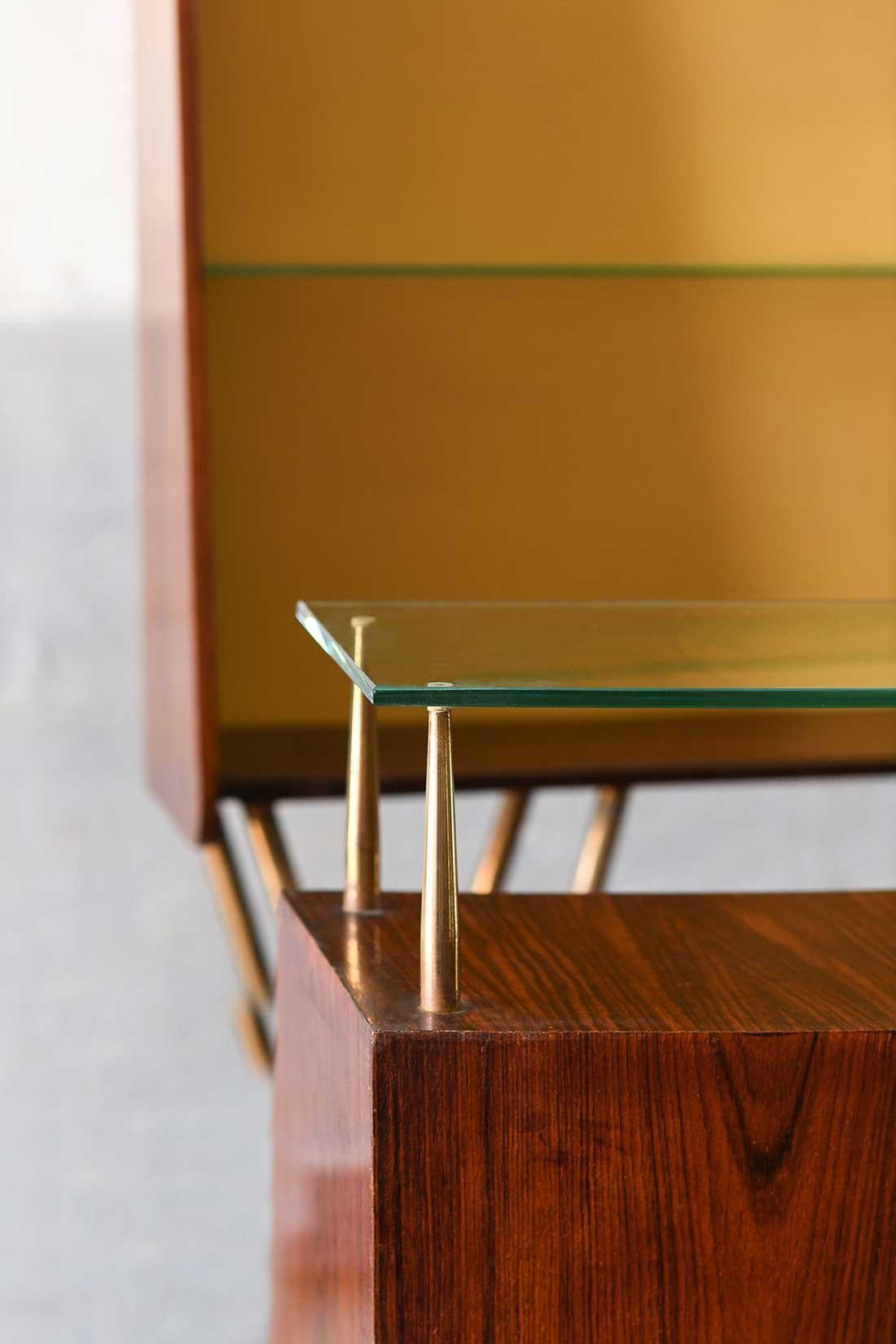 Mid-Century Bar Counter in wood, brass and glass. Italian artisan production. For Sale 5