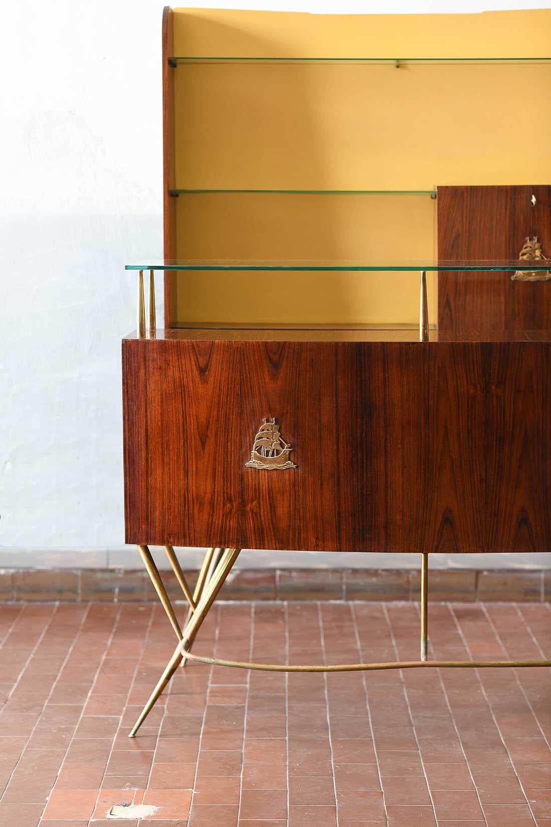 Mid-Century Bar Counter in wood, brass and glass. Italian artisan production. For Sale 1