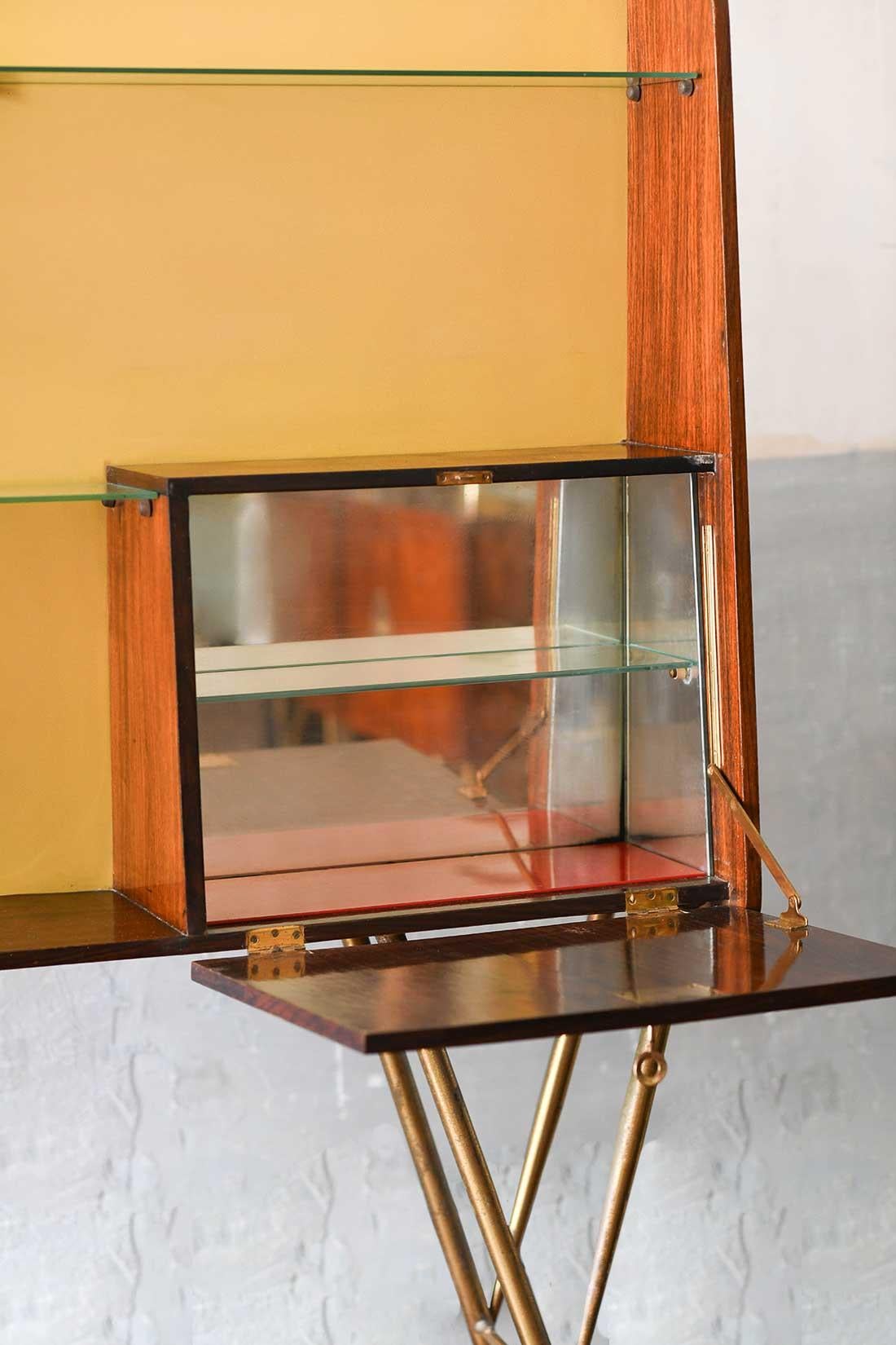 Mid-Century Bar Counter in wood, brass and glass. Italian artisan production. For Sale 3