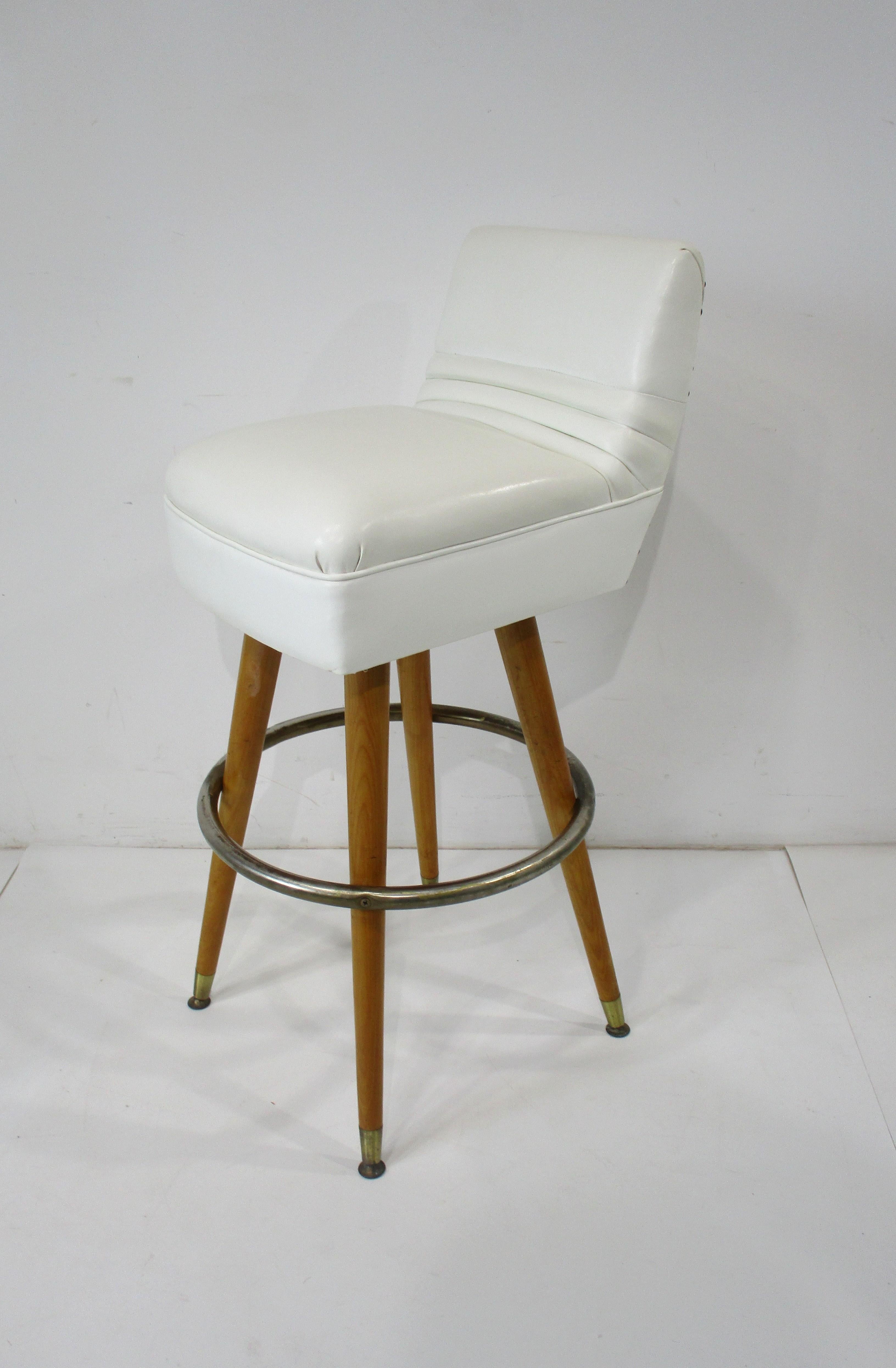 Taburetes de bar de mediados de siglo al estilo de Paul McCobb Estadounidense en venta