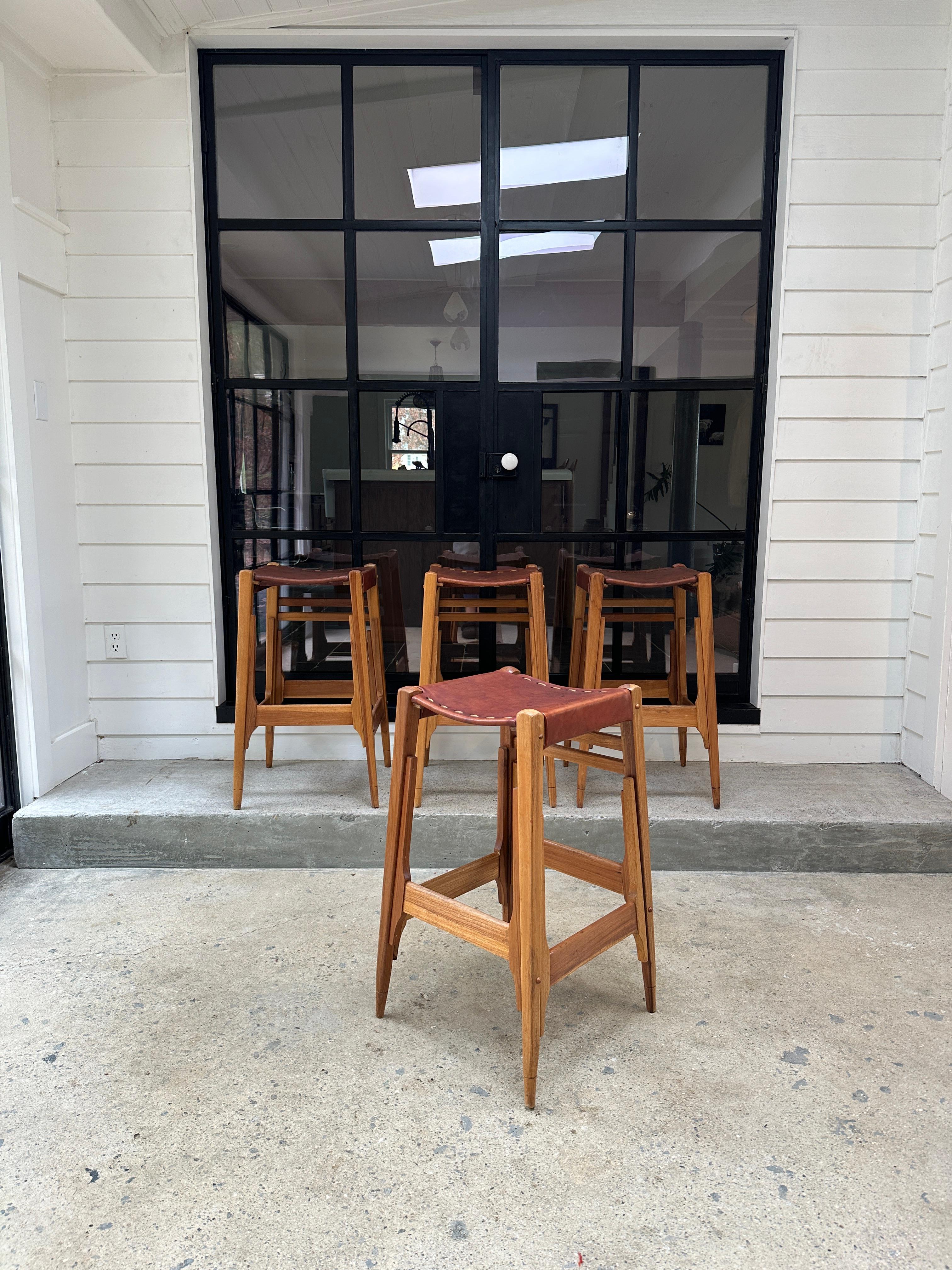 Mid Century bar stools in wood and leather by Werner Biermann for Arte Sano, 4 In Good Condition In Asheville, NC