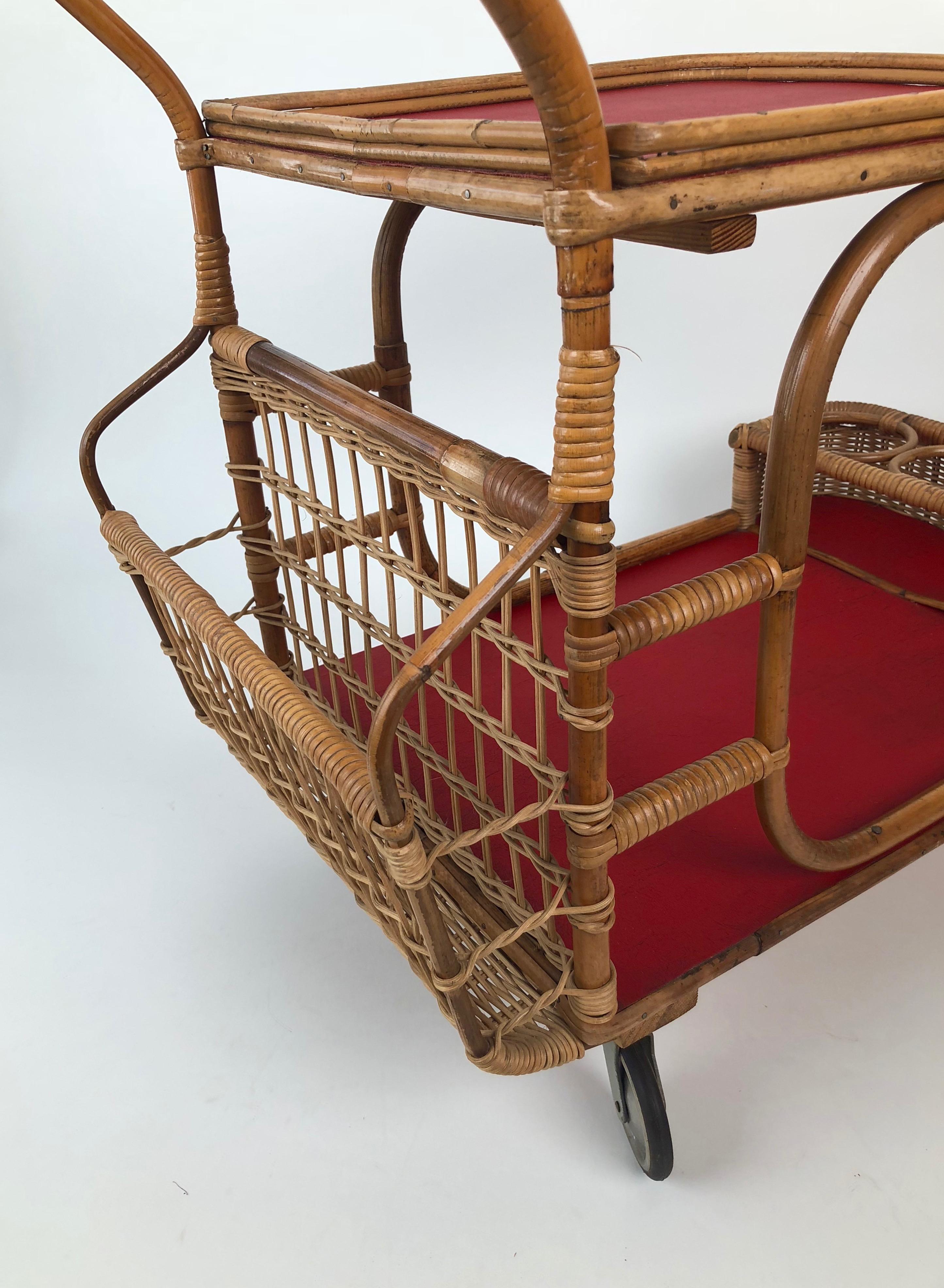 Mid-20th Century Midcentury Bar Wagon in Wicker with Red Shelves For Sale