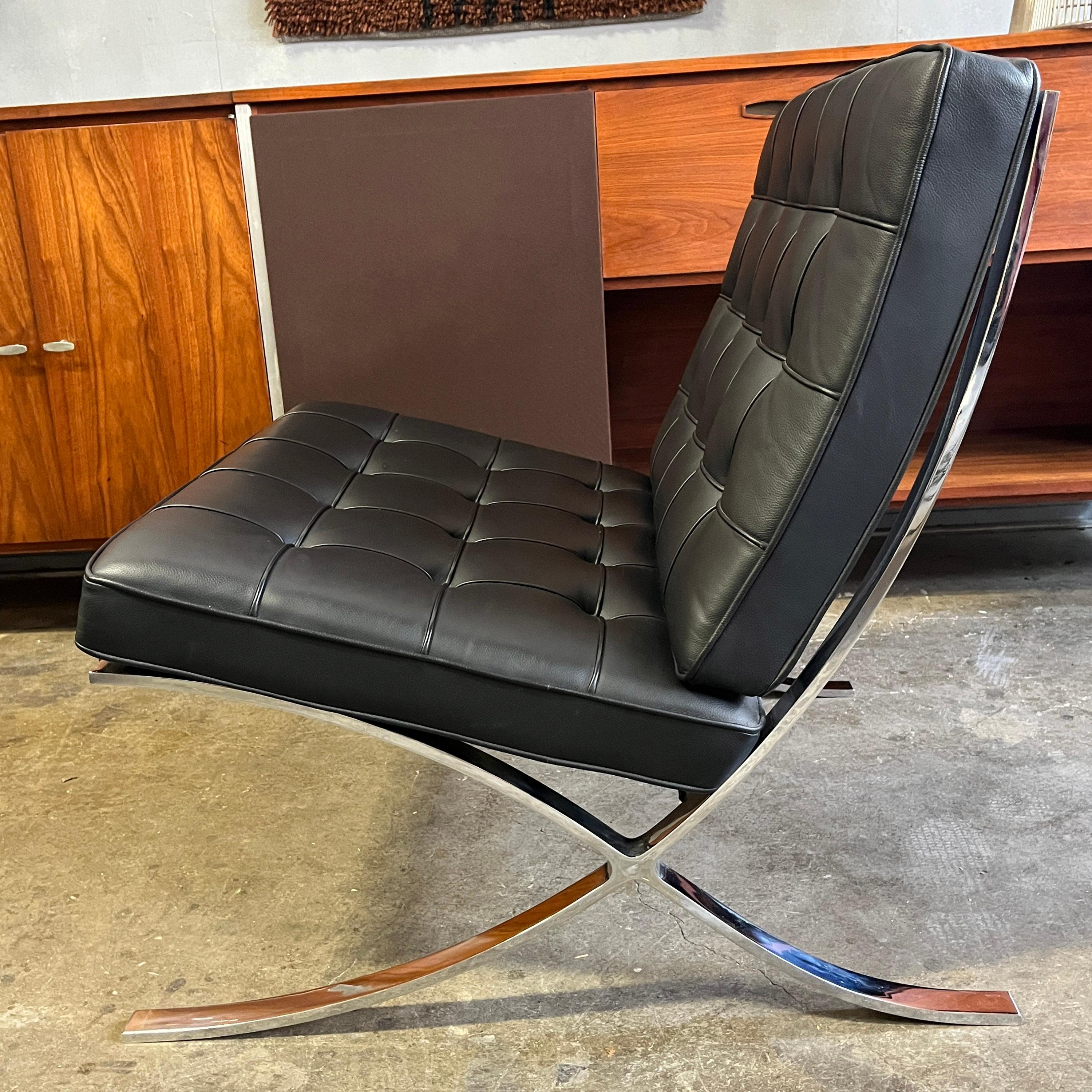 Leather Mid-Century Pair of Barcelona Chairs by Knoll