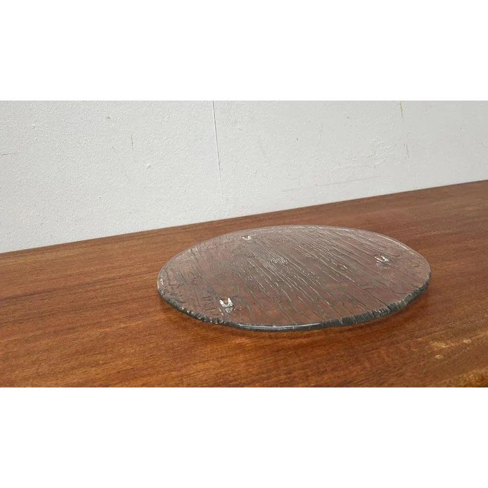 Assiette à gâteau en verre écorce du milieu du siècle, 1960s en vente 3