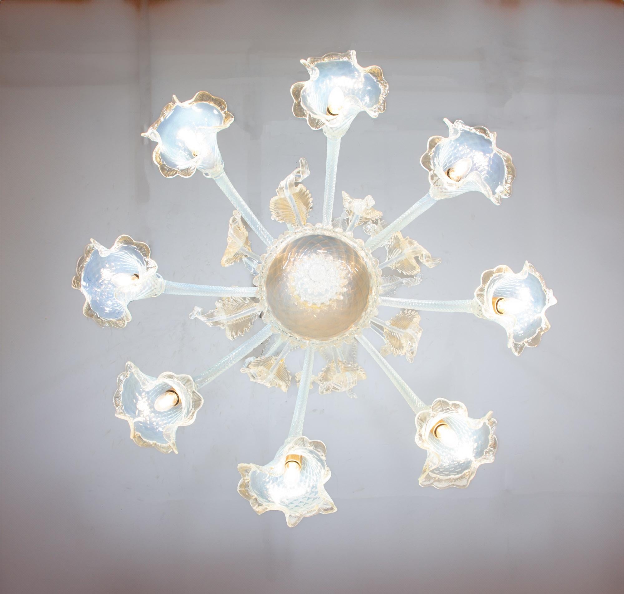 Mid-Century Baroque Style Eight Arm Gold Infused Opaline Murano Chandelier In Good Condition In Chicago, IL