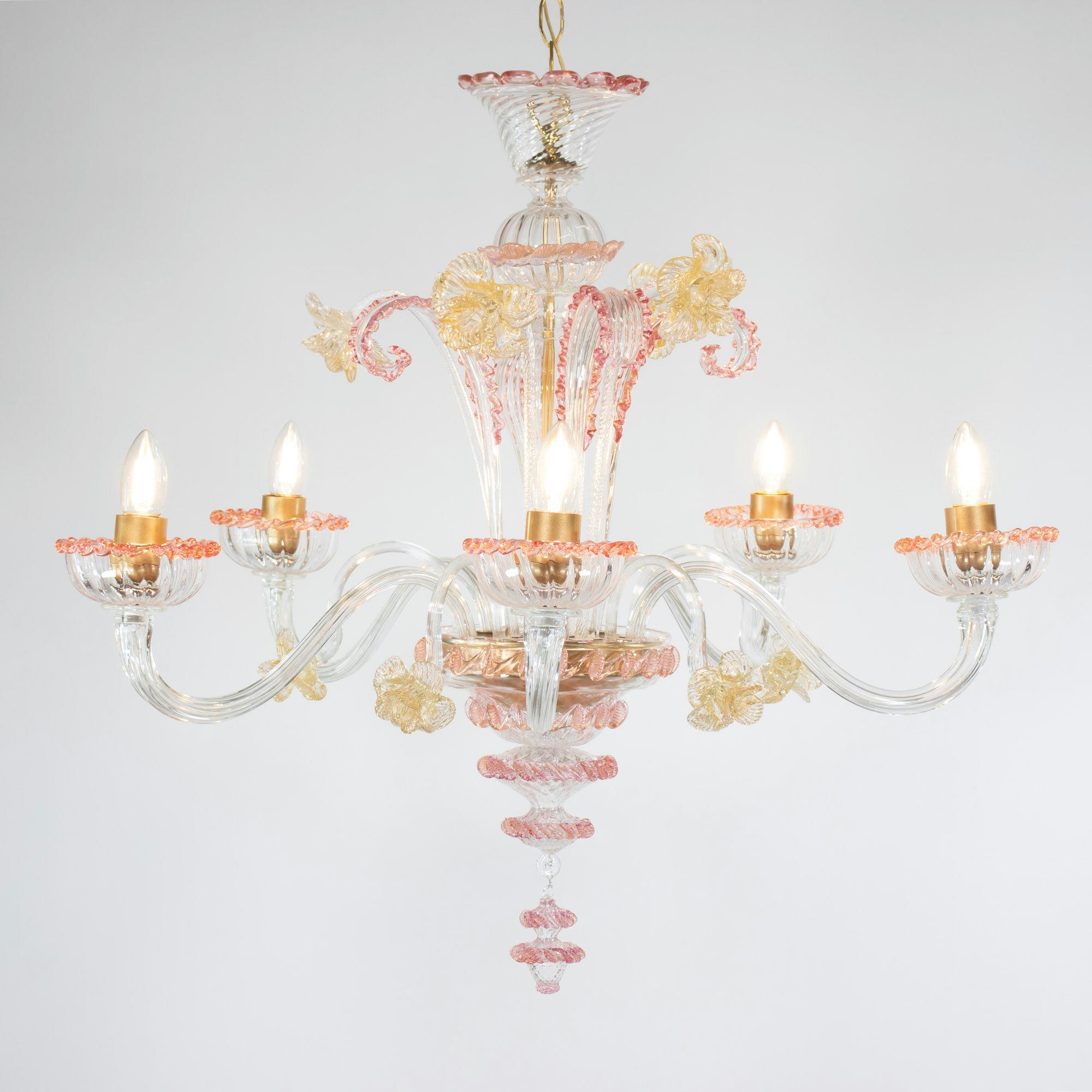 Mid-Century Baroque Style Five Arm Blush Pink and Gold Murano Chandelier For Sale 3