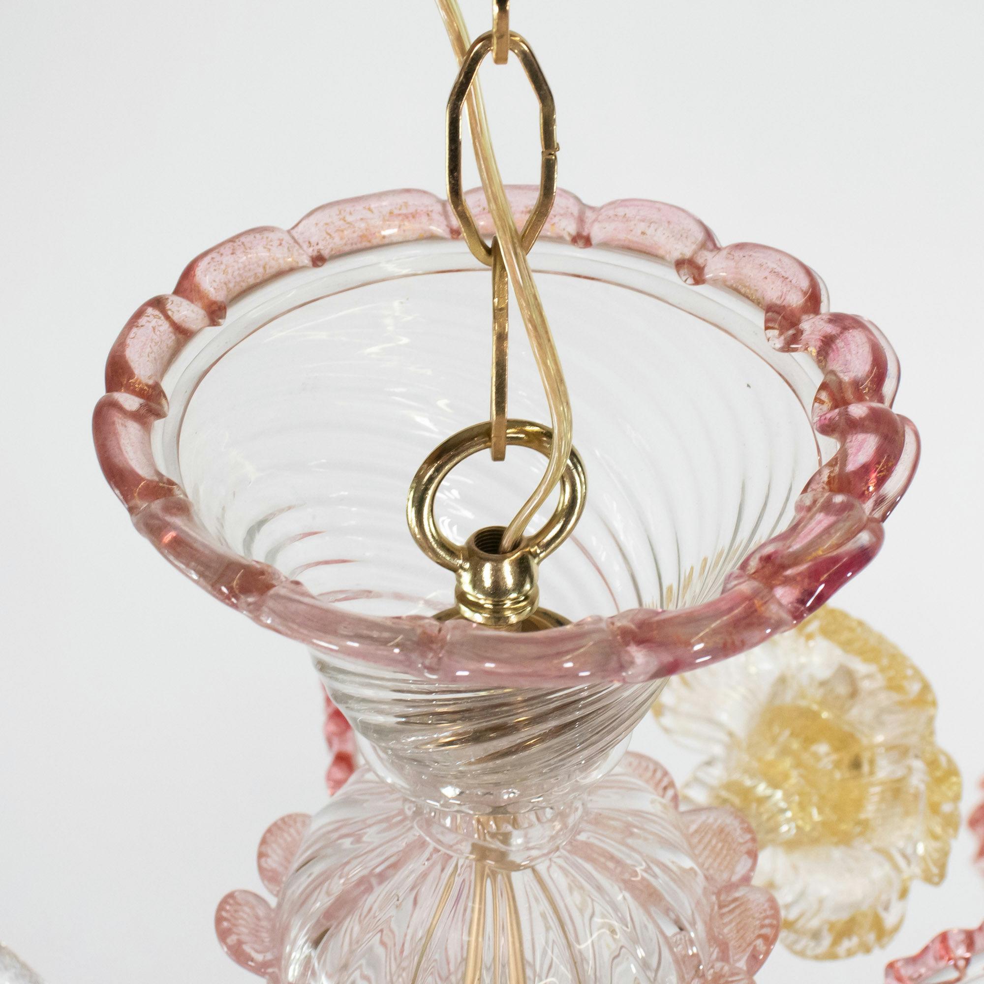 Mid-Century Baroque Style Five Arm Blush Pink and Gold Murano Chandelier For Sale 7