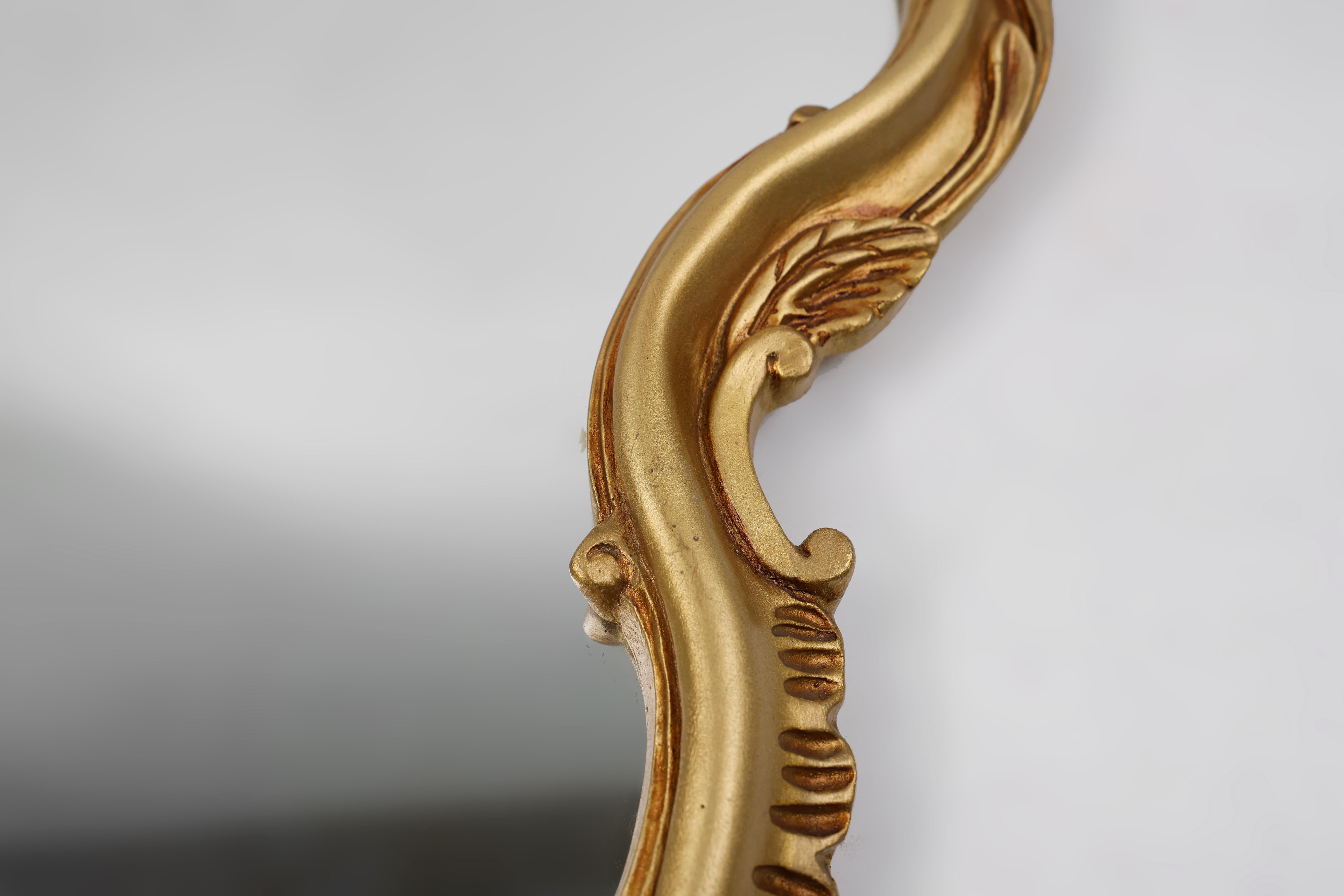 Espejo dorado de estilo barroco de mediados de siglo, Francia, años 50 en Bueno estado para la venta en Meulebeke, BE