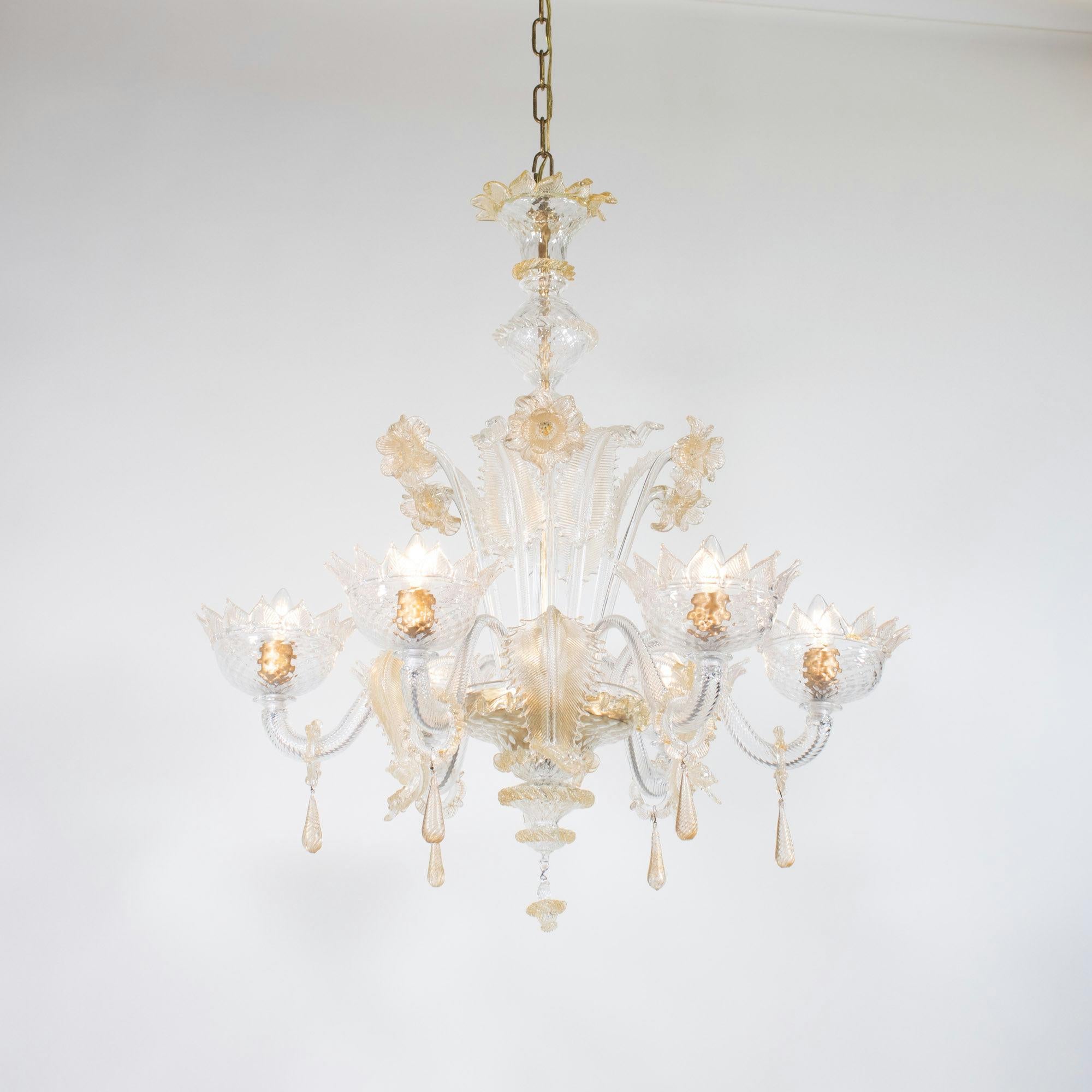 Barocco Lampadario di Murano in stile barocco di metà secolo con infusione d'oro