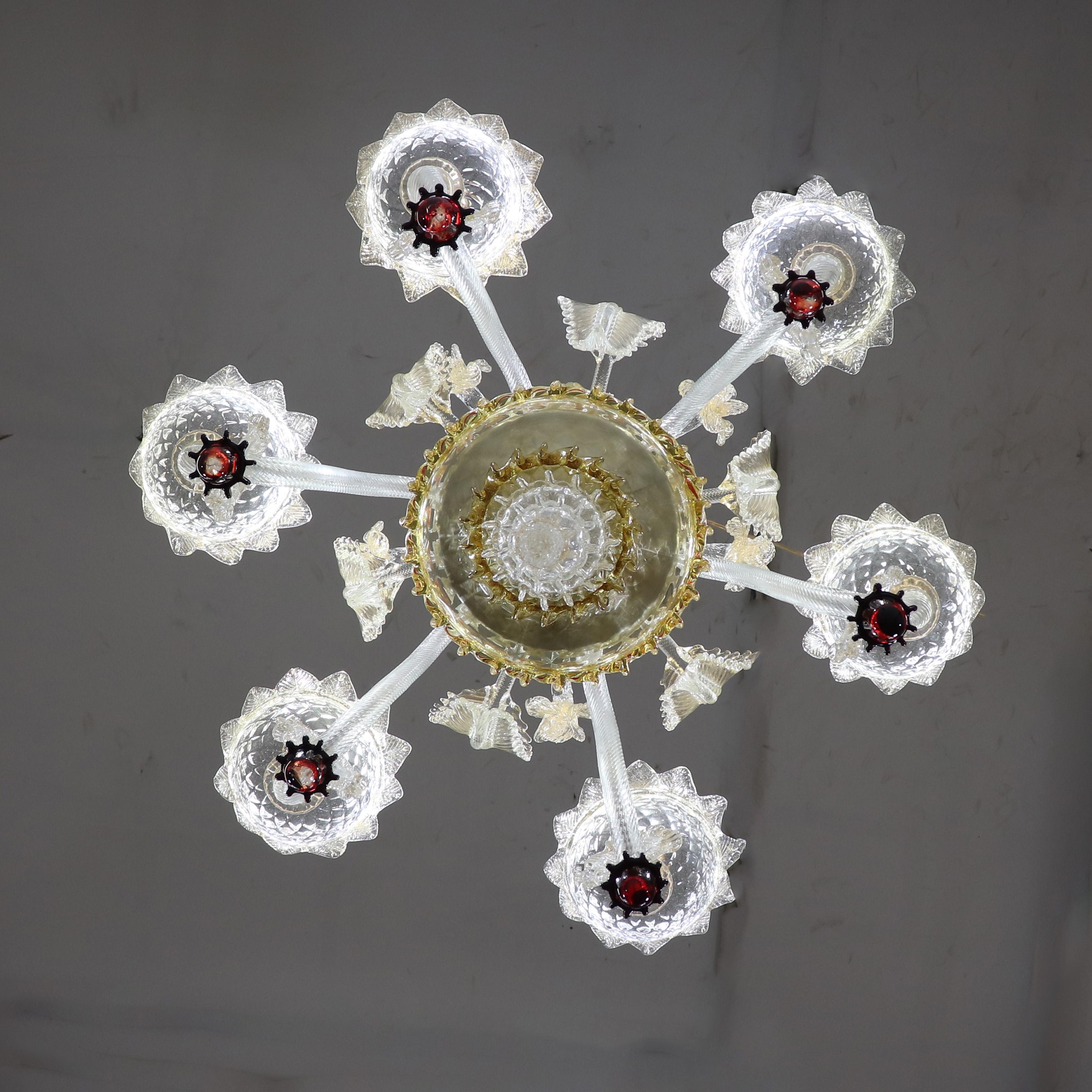 Lampadario di Murano in stile barocco di metà secolo con infuso d'oro e baubles rossi in vendita 5