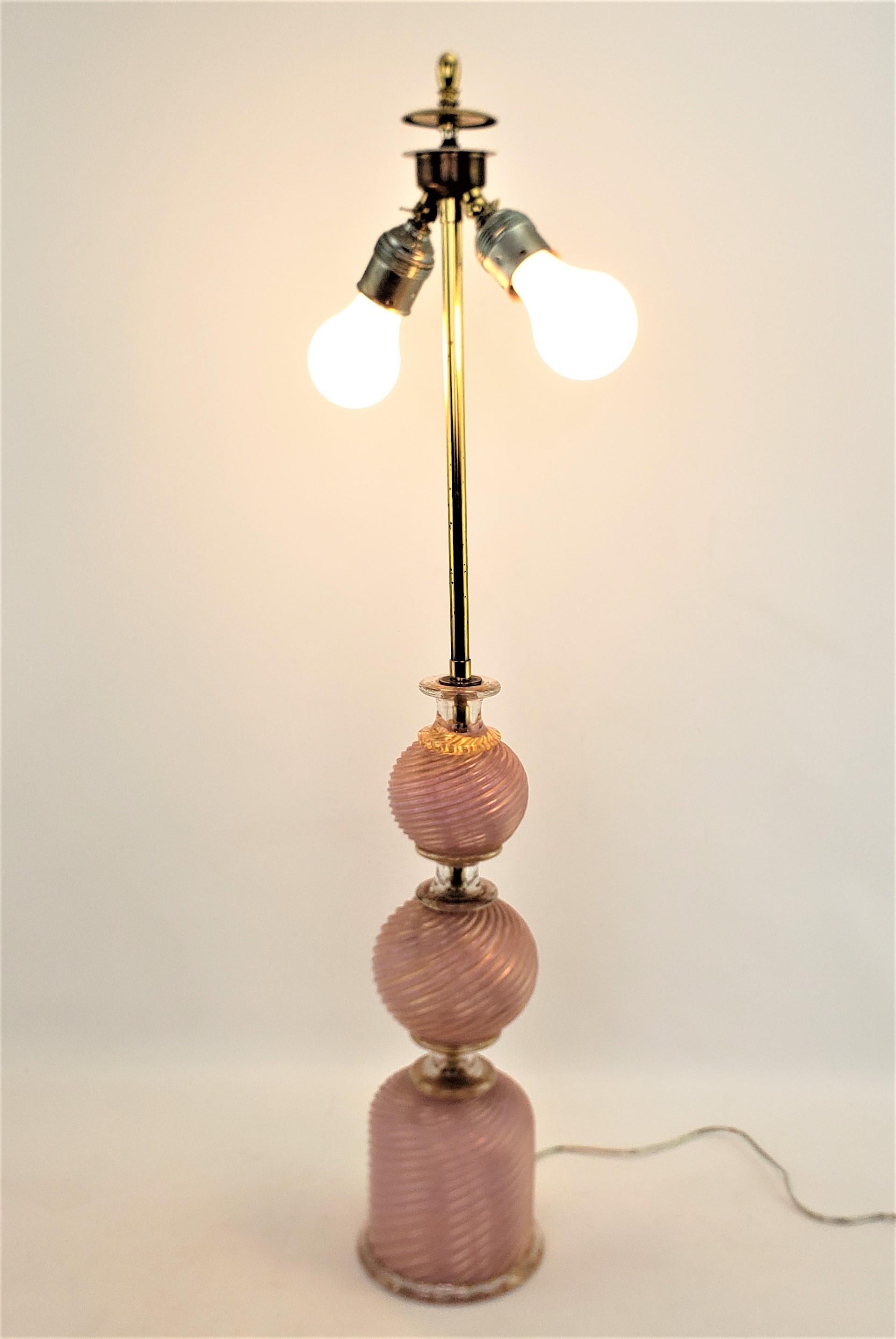 Hand-Crafted Mid-Century Barovier Styled Murano Art Glass Table Lamp in Cranberry & Gold For Sale