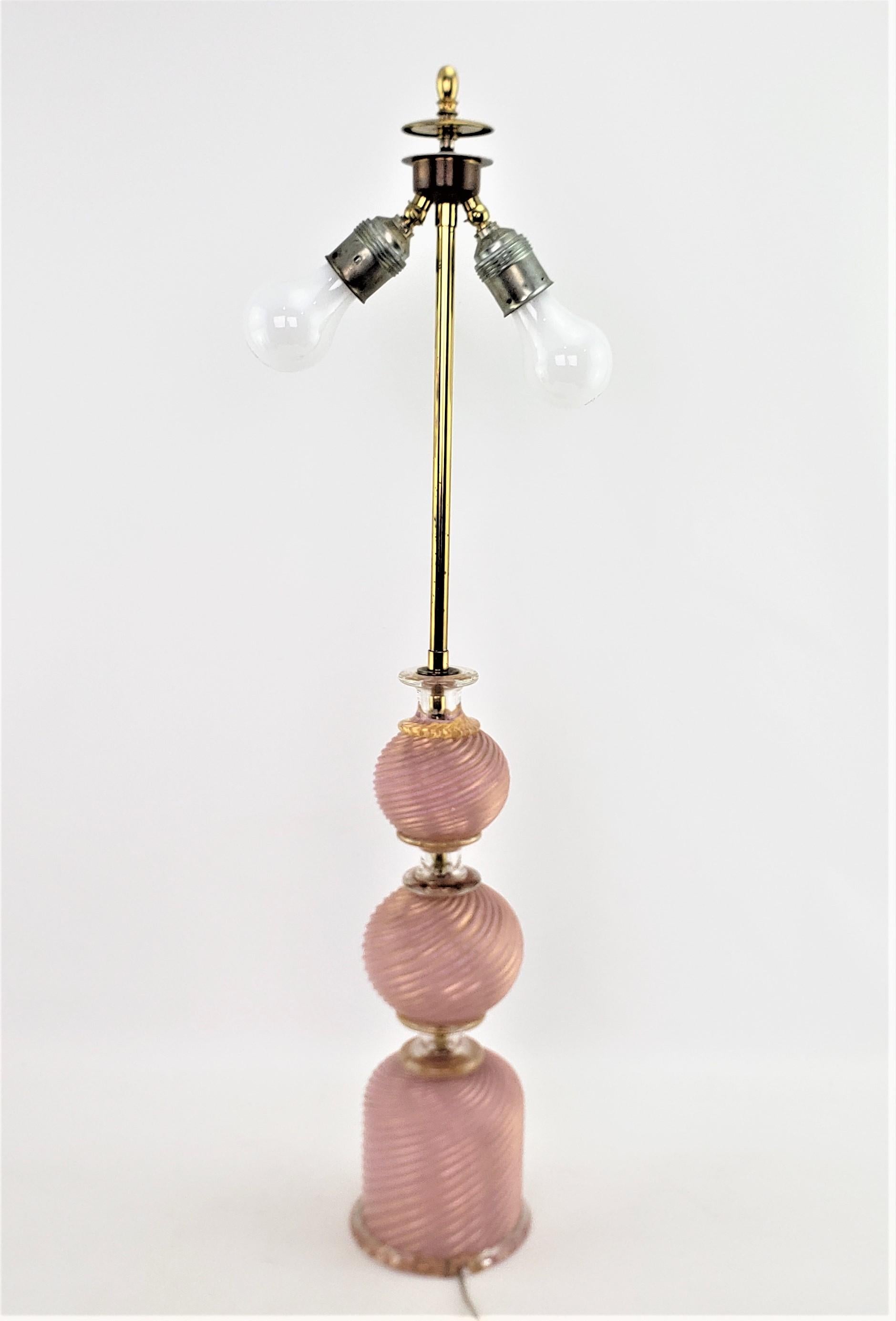 Verre d'art Lampe de bureau en verre d'art de Murano de style Barovier du milieu du siècle dernier, couleur canneberge et or en vente