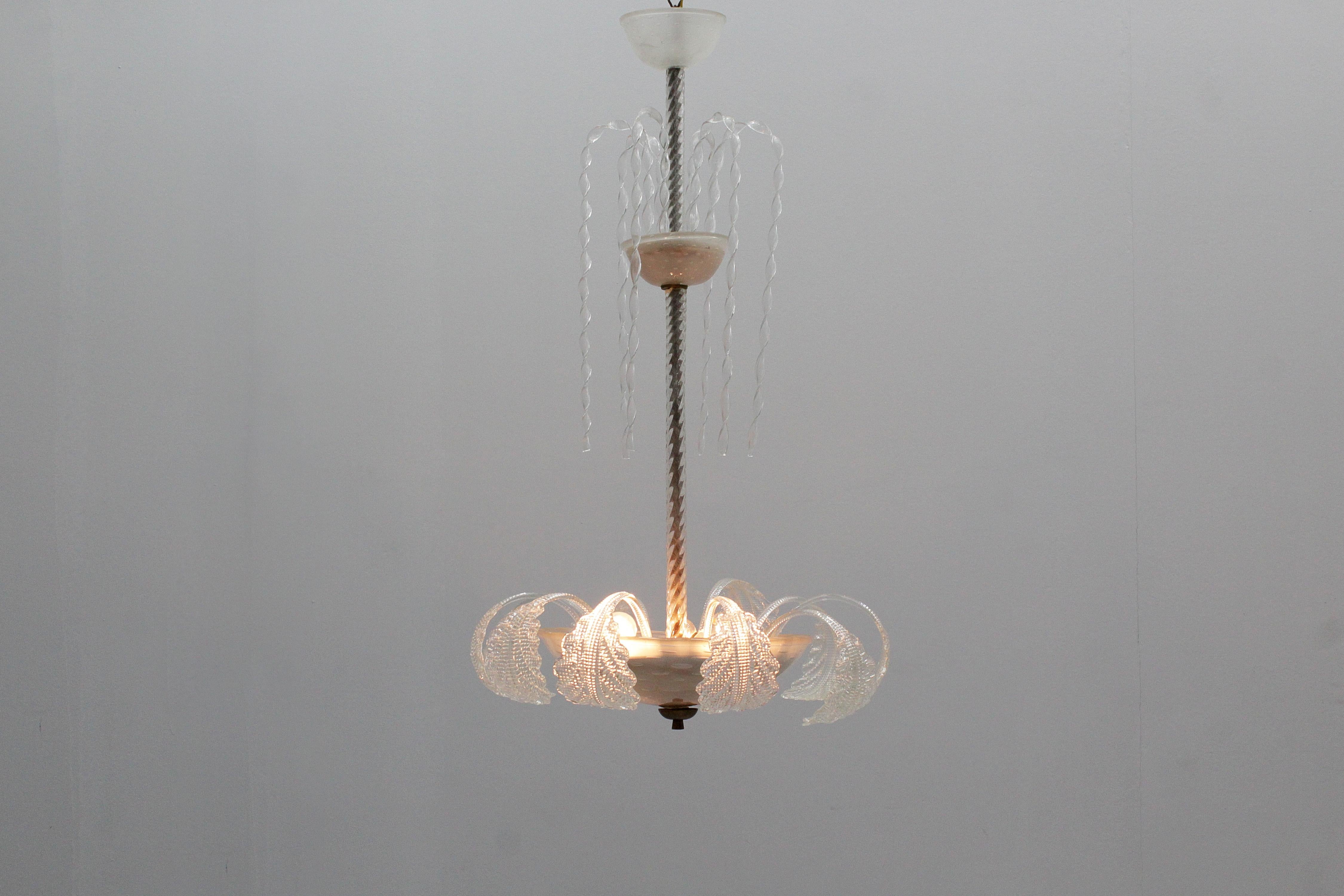 Mid-Century Barovier & Toso Murano Glass and Brass Chandelier 30s Italy For Sale 4