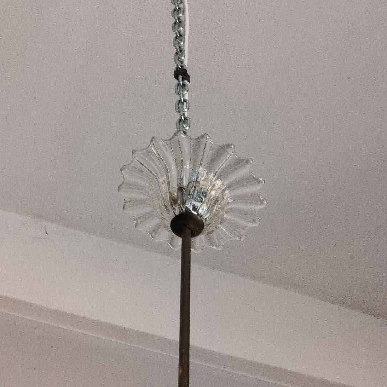 Milieu du XXe siècle Lustre en verre de Murano et laiton Barovier&Toso Italie des années 40 en vente