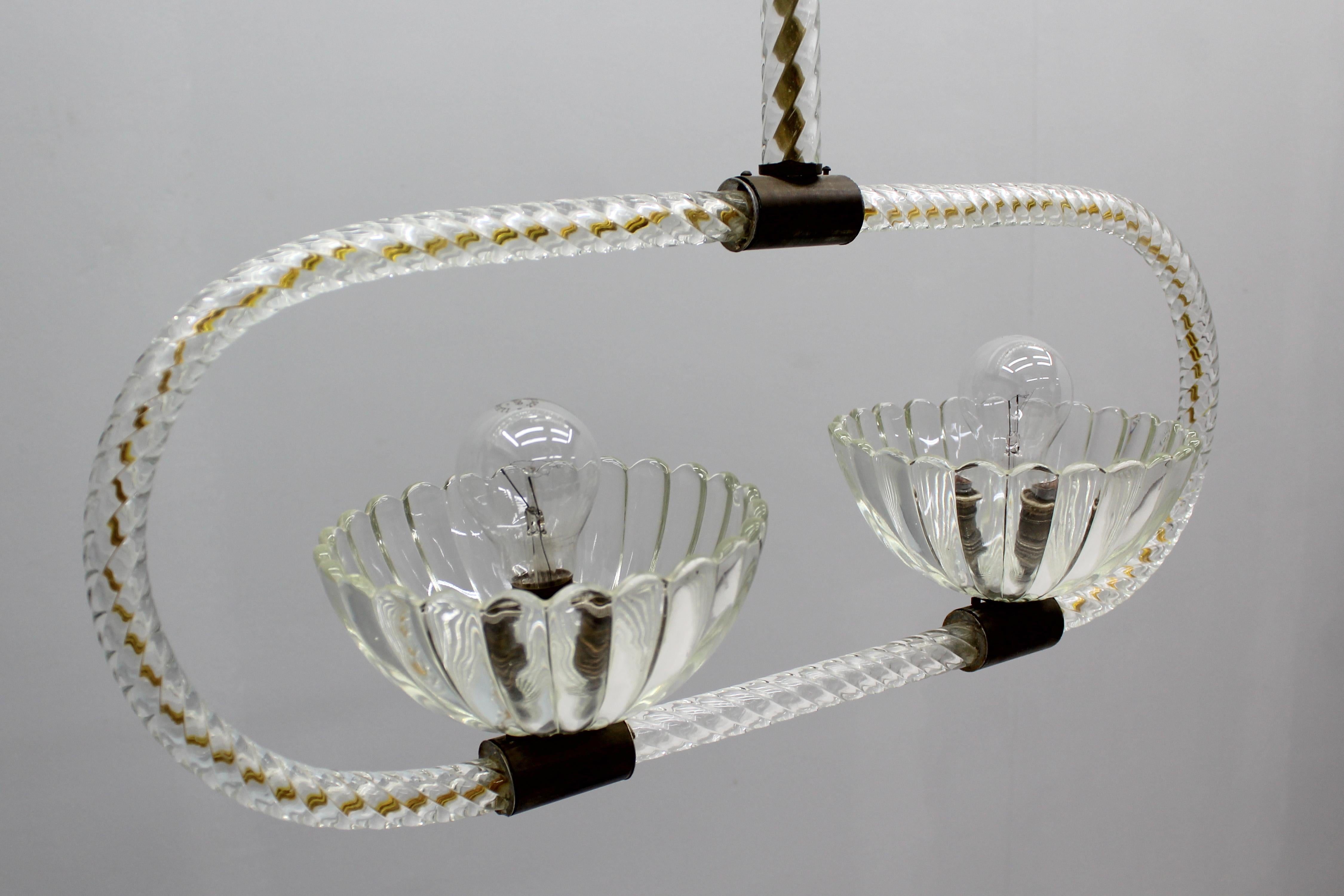 Art Glass Mid-Century Barovier & Toso Murano Glass and Brass Chandelier 40s Italy For Sale