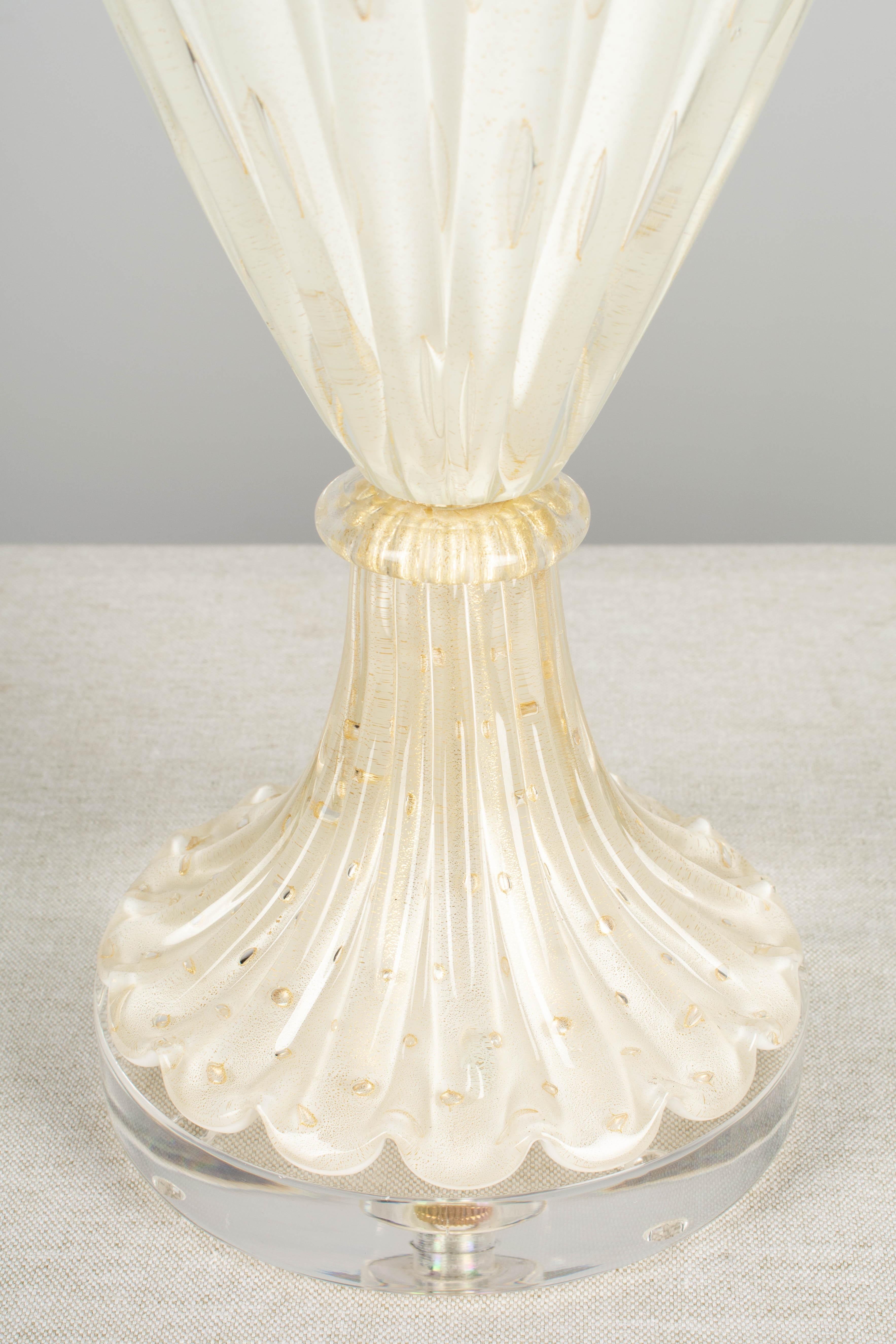 Midcentury Barovier & Toso Murano Glass Lamp In Good Condition In Winter Park, FL