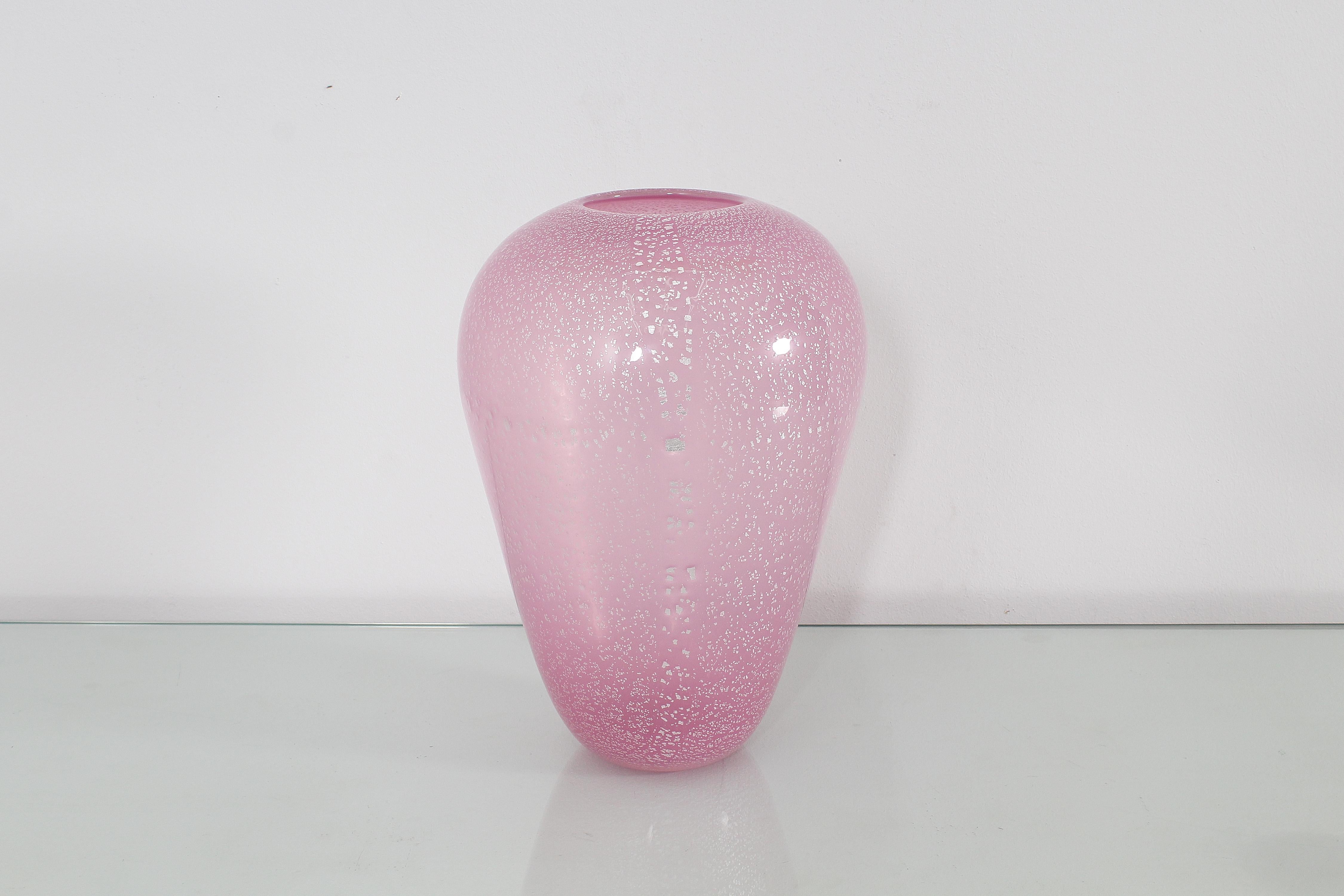 Midcentury Barovier & Toso Pink Murano Glass Vase with Silver Leaf 70s Italy For Sale 1