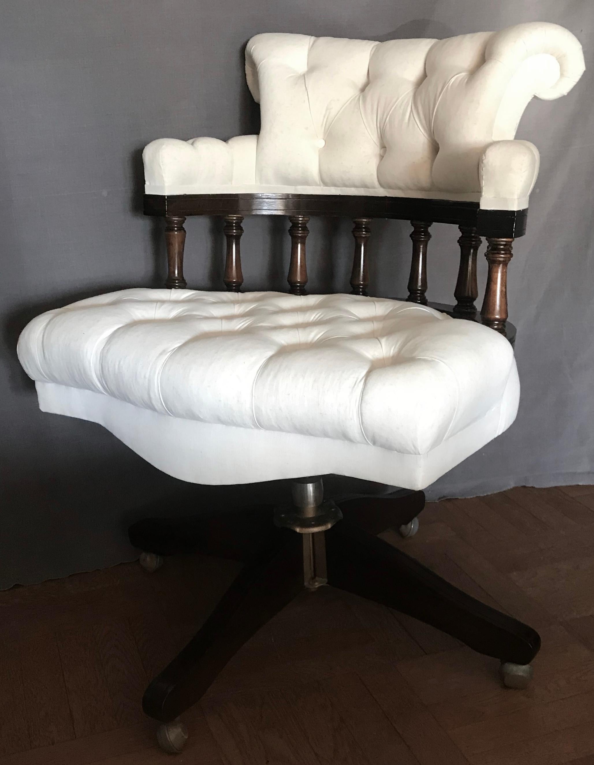 Tufted Swivel Desk Chair In Good Condition In New York, NY
