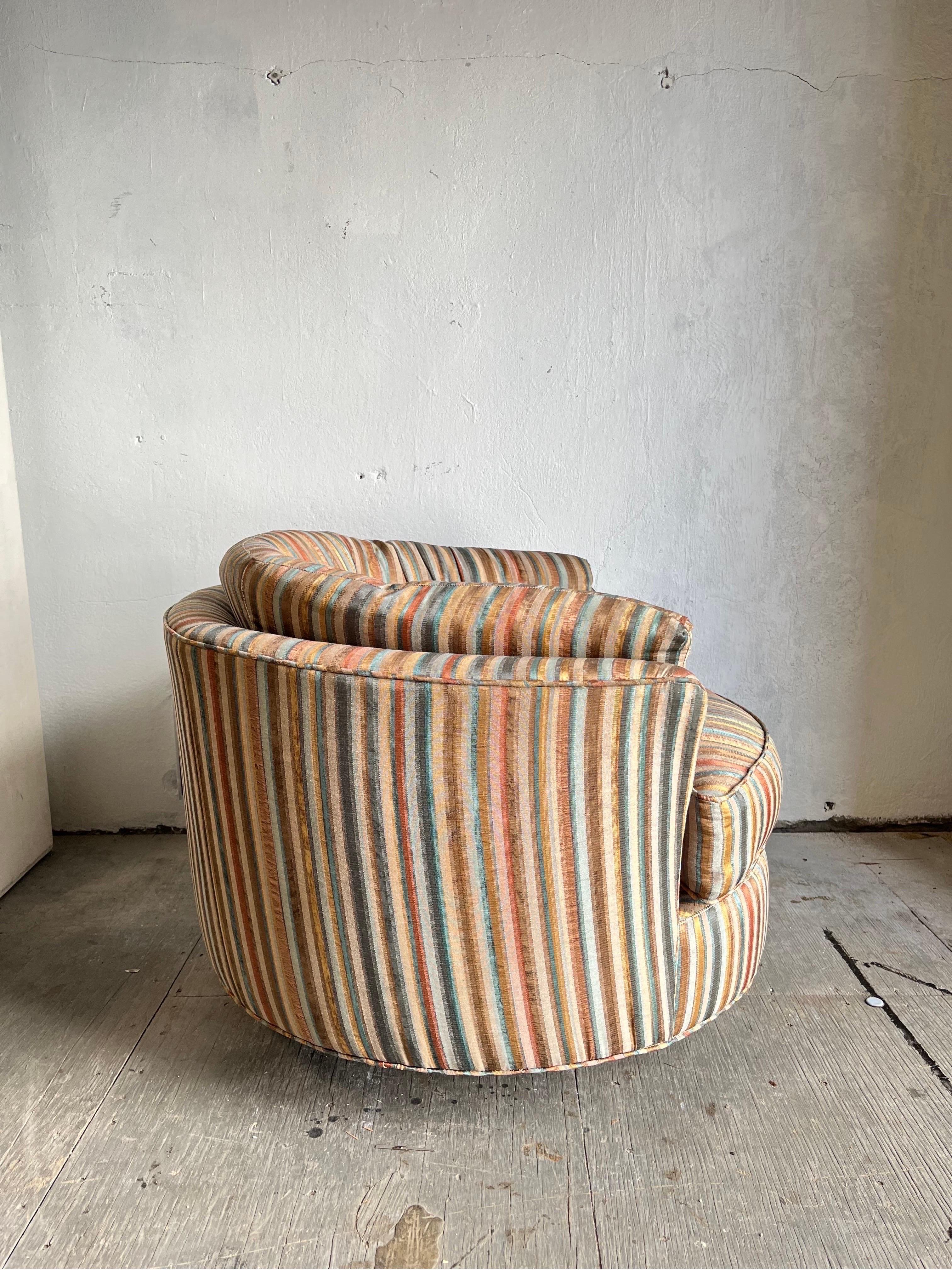 Mid-Century Modern Mid Century Barrel Back Swivel Chair  For Sale