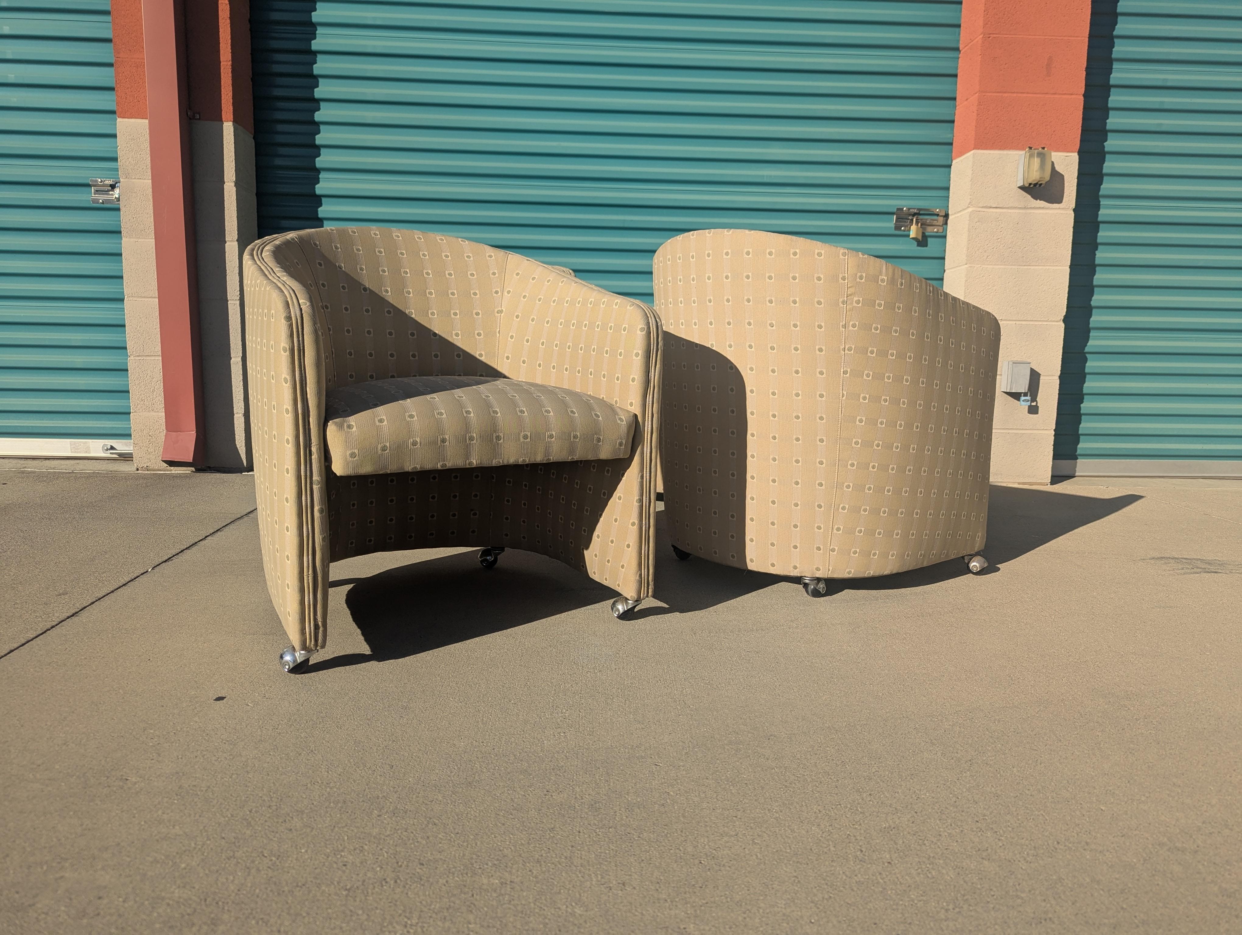 Mid Century Barrel Chairs on Casters, c1970s In Good Condition For Sale In Chino Hills, CA
